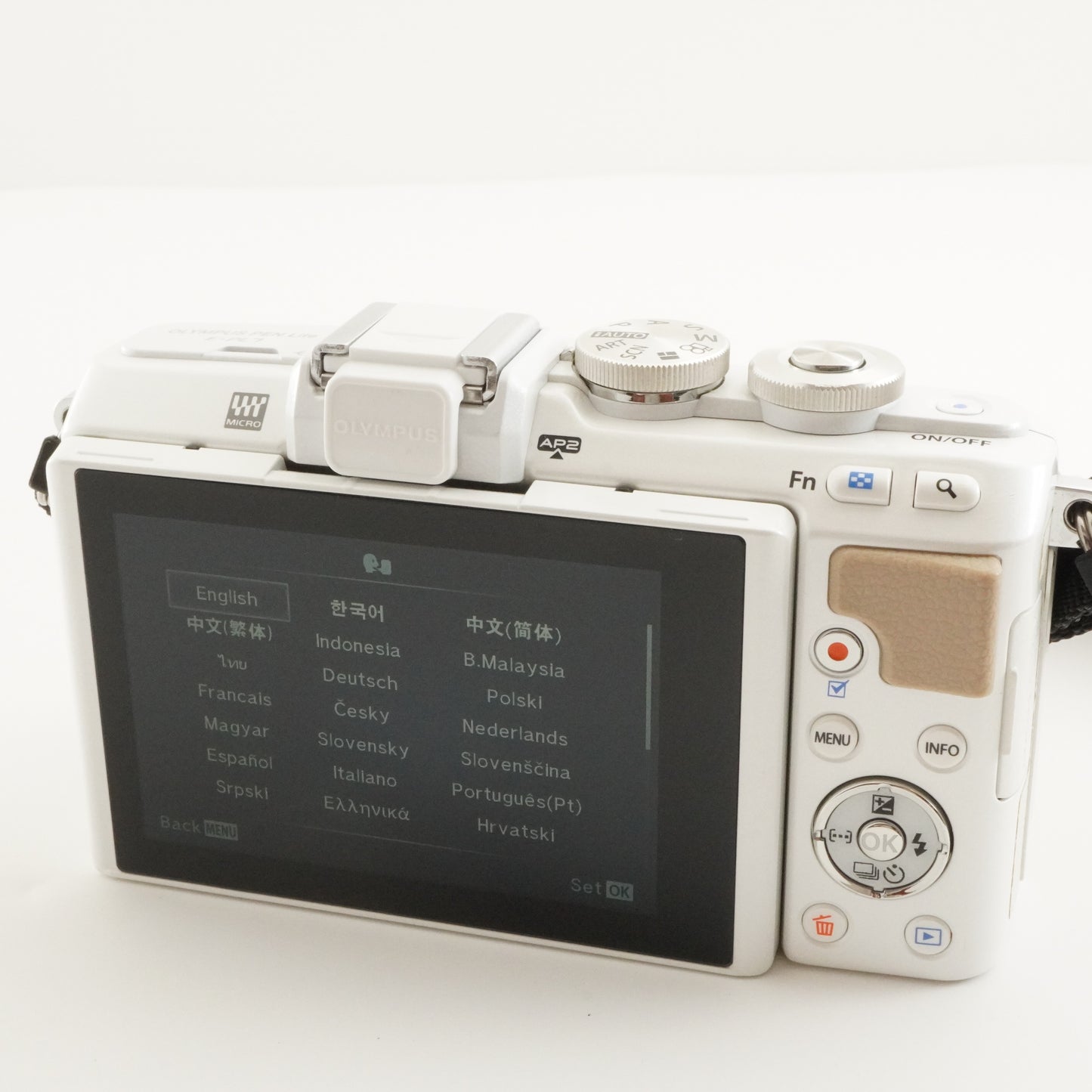 [1,255 Shots] OLYMPUS PEN E-PL7 White +14-42 EZ +40-150 +4GBSD from Japan #9789