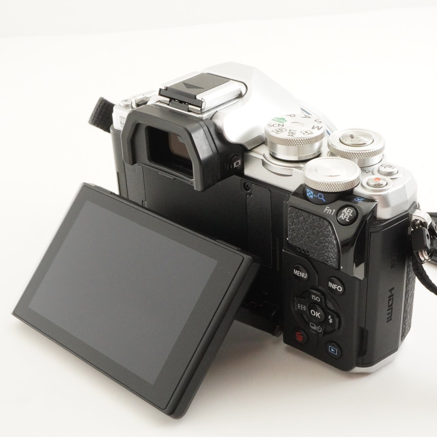 [25,462 Shots] OLYMPUS OM-D E-M10 Mark III Silver +14-42 +4GBSD from Japan #9802