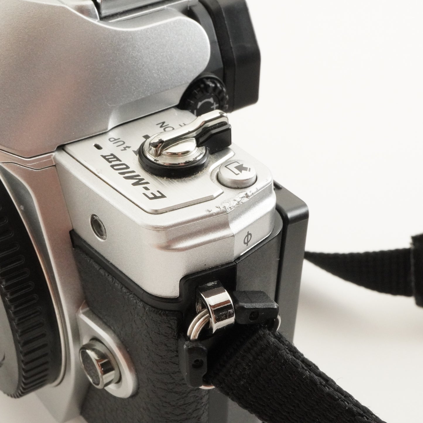 [25,462 Shots] OLYMPUS OM-D E-M10 Mark III Silver +14-42 +4GBSD from Japan #9802