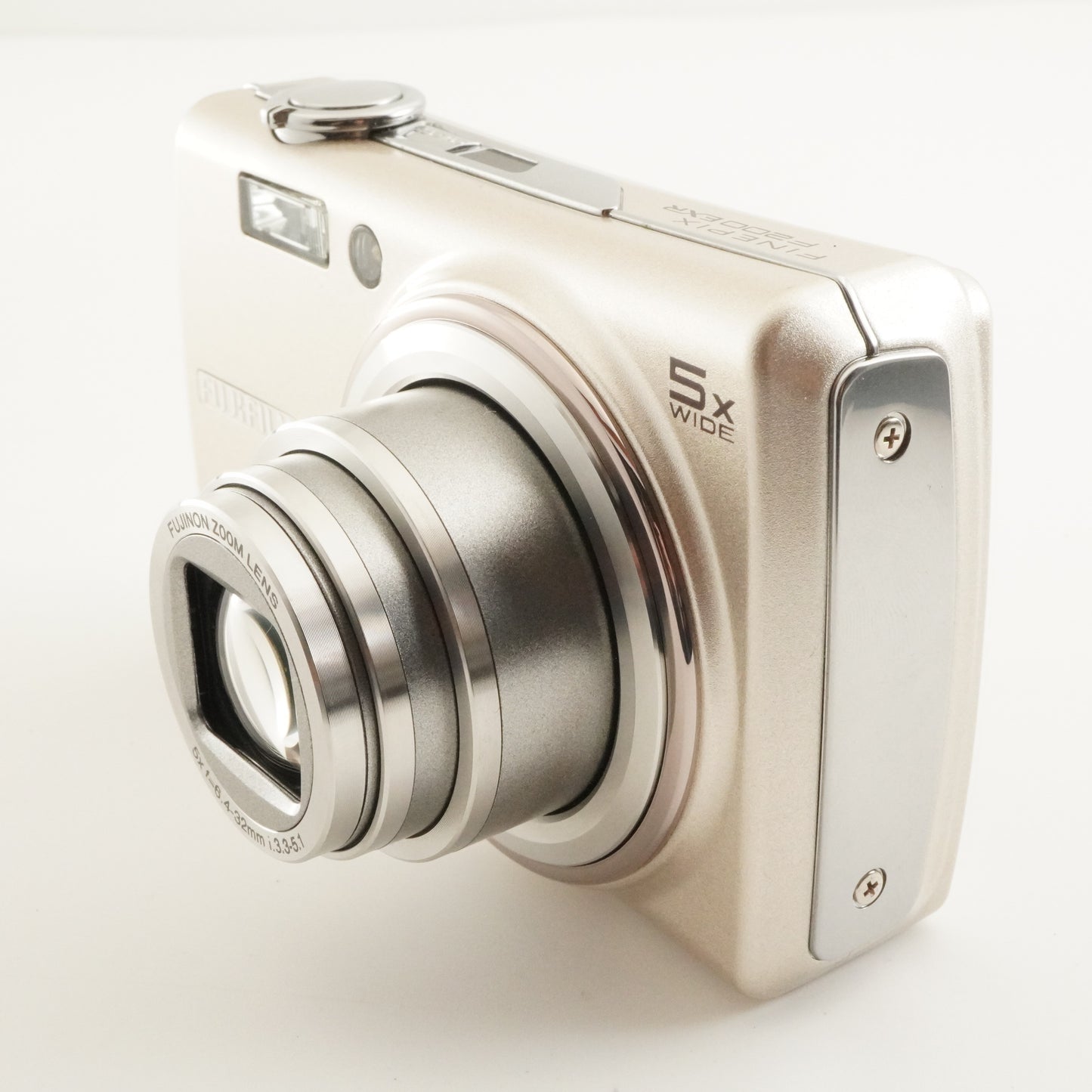FUJIFILM FinePix F200 EXR Silver + 4GB SDHC Card Digital Camera from Japan #9848