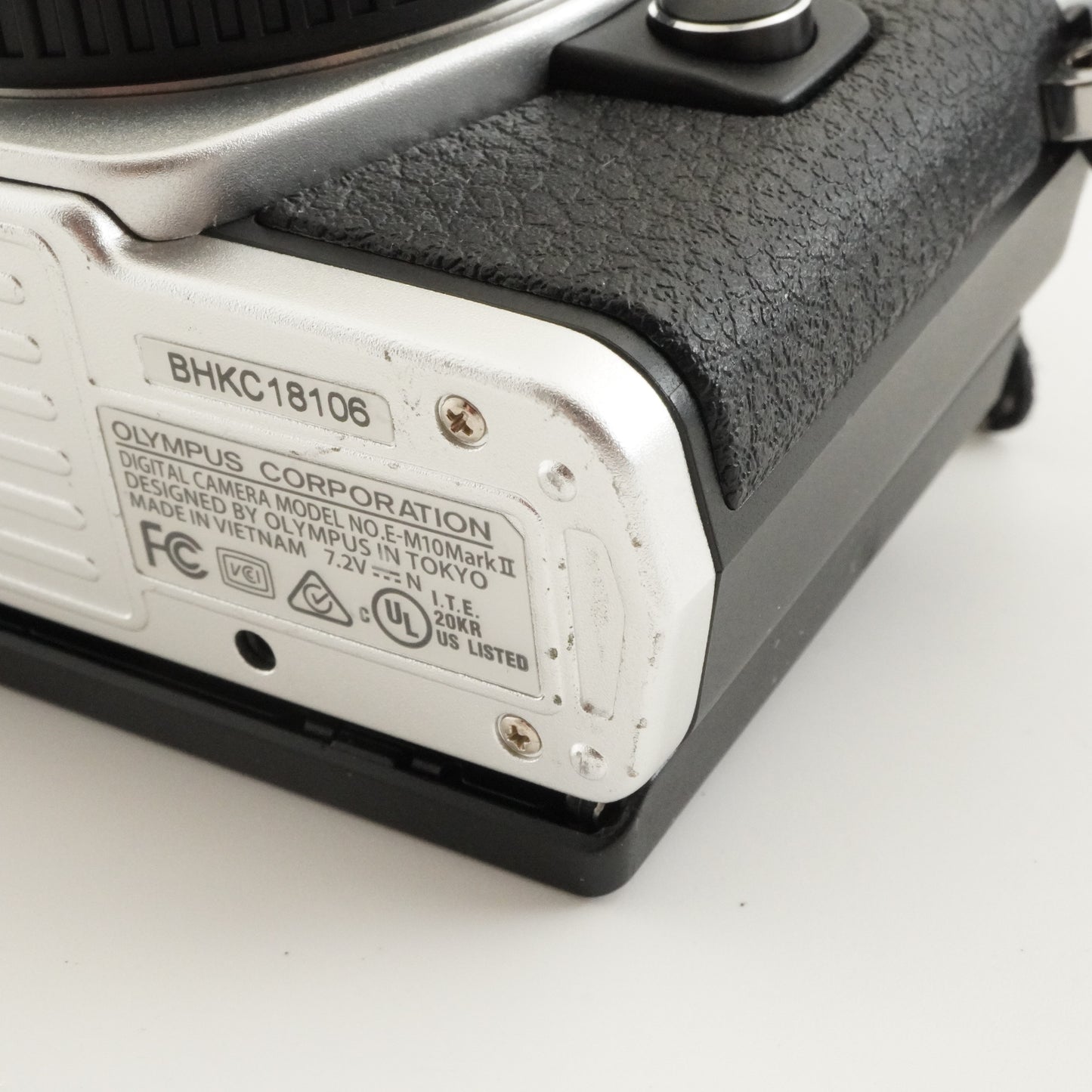 1,076 Shots / OLYMPUS OM-D E-M10 II Silver +14-42+40-150 In Box from Japan #9909