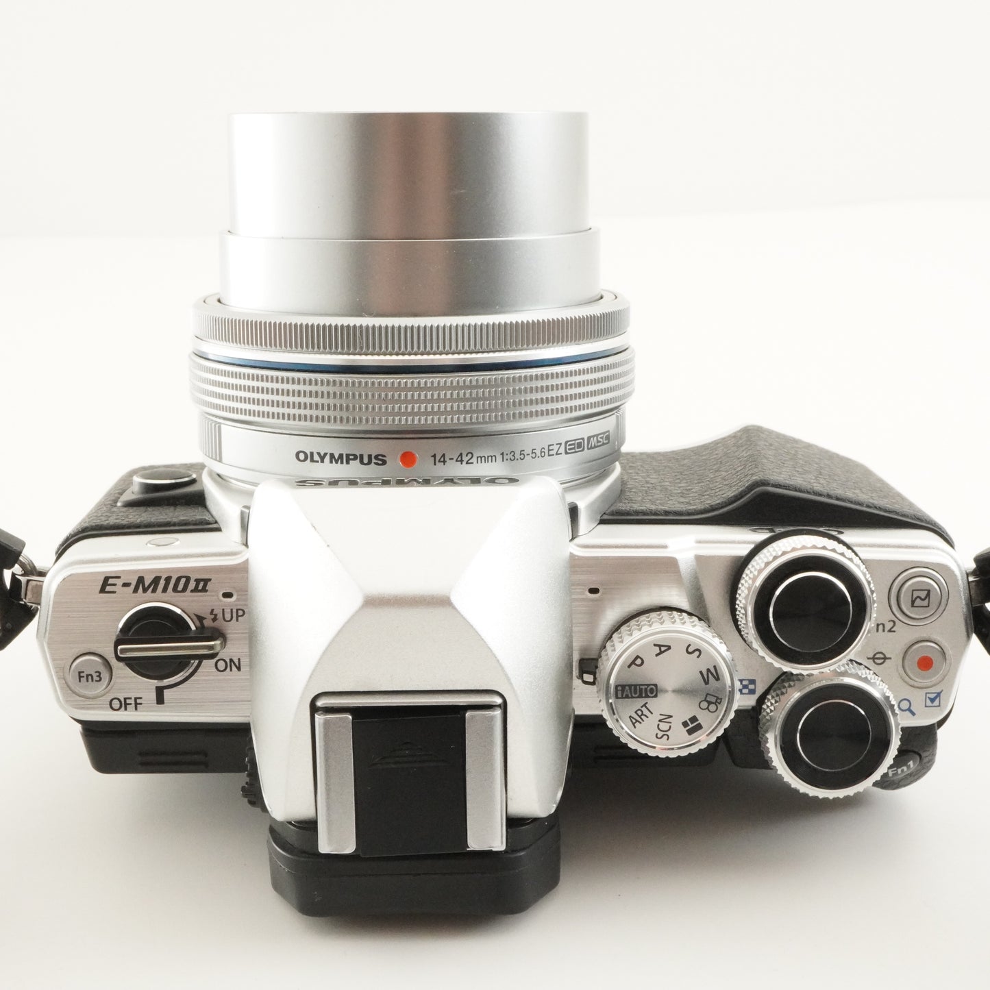 1,076 Shots / OLYMPUS OM-D E-M10 II Silver +14-42+40-150 In Box from Japan #9909