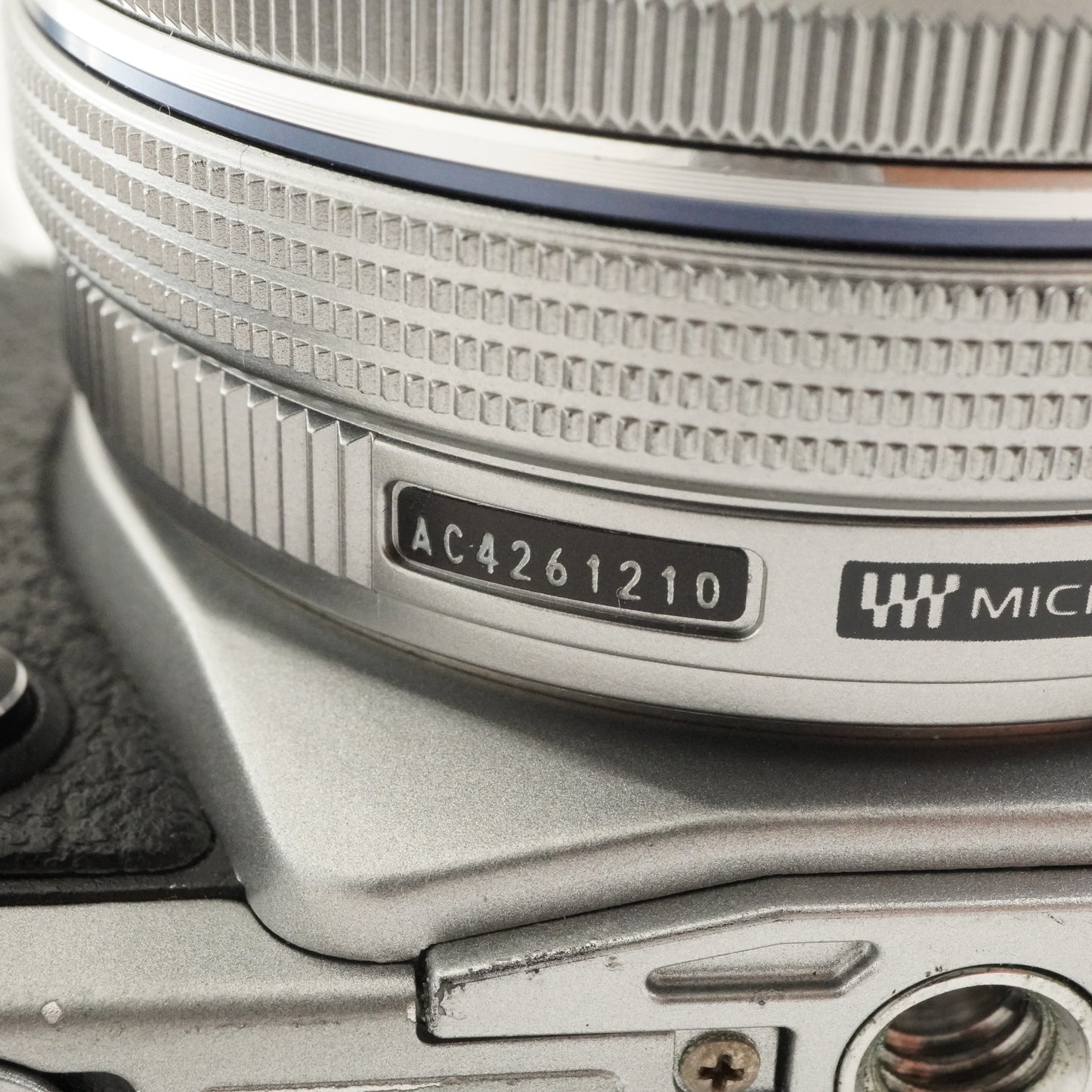 [3,557 Shots] OLYMPUS OM-D E-M5 II Silver + M.Zuiko 14-42mm EZ from Japan #9910