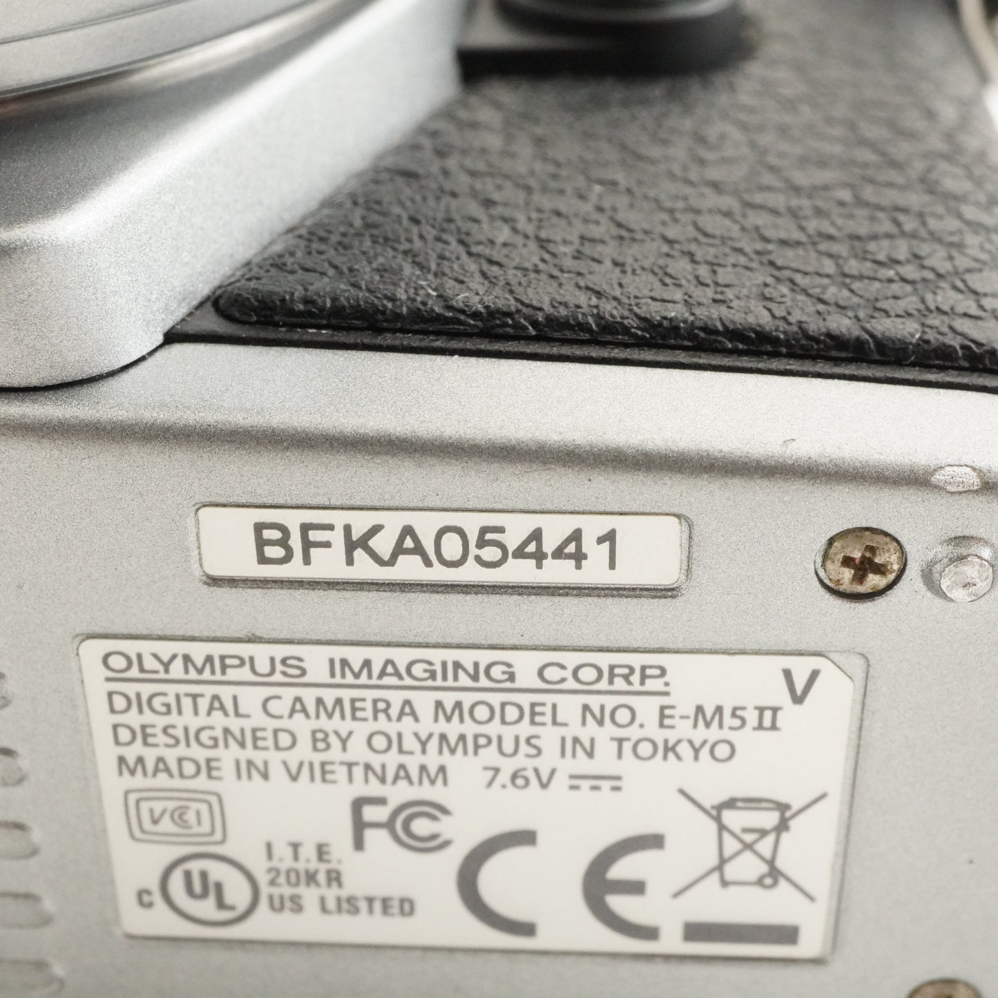 [3,557 Shots] OLYMPUS OM-D E-M5 II Silver + M.Zuiko 14-42mm EZ from Japan #9910