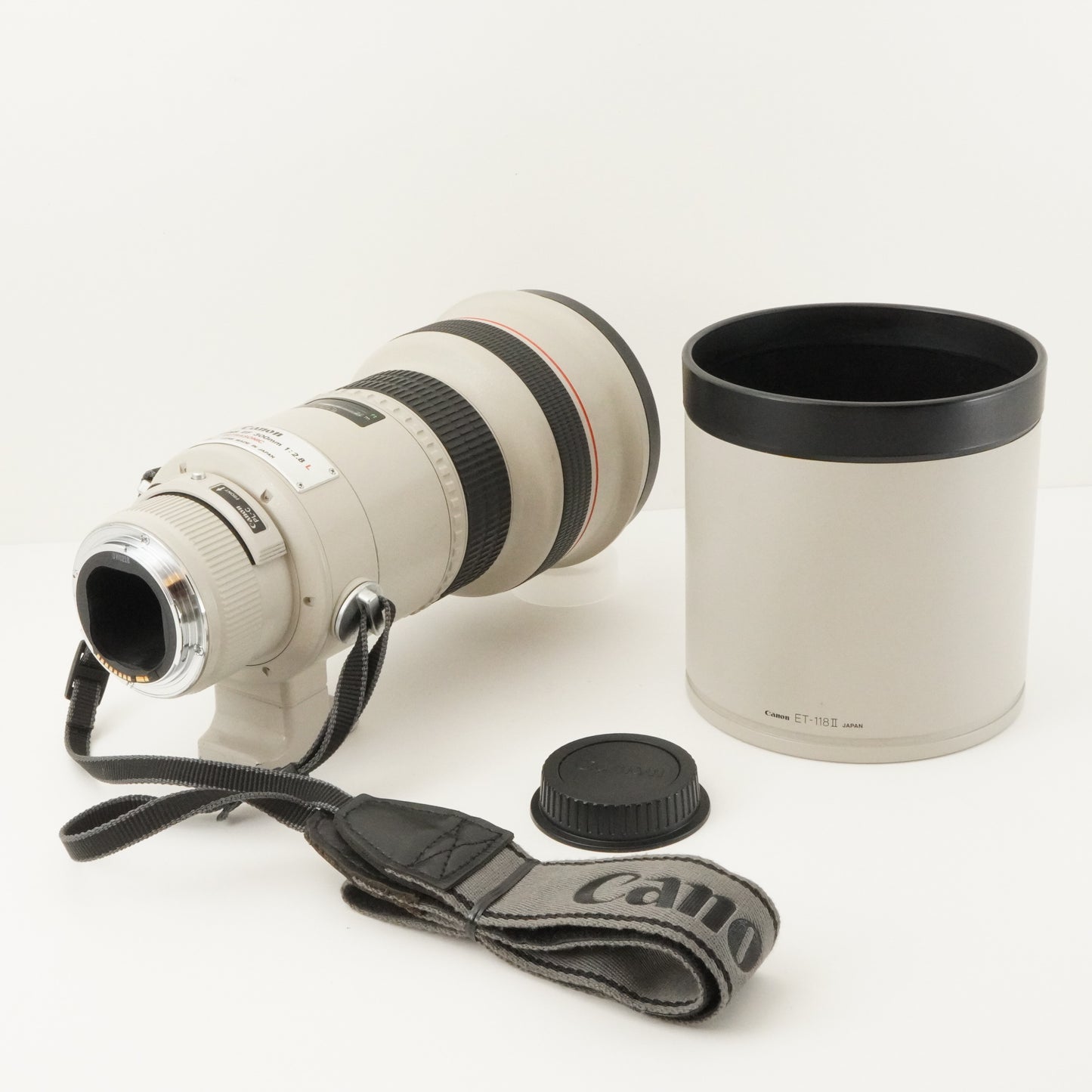 Canon EF 300mm F2.8 L USM AF Telephoto Lens from Japan #9949