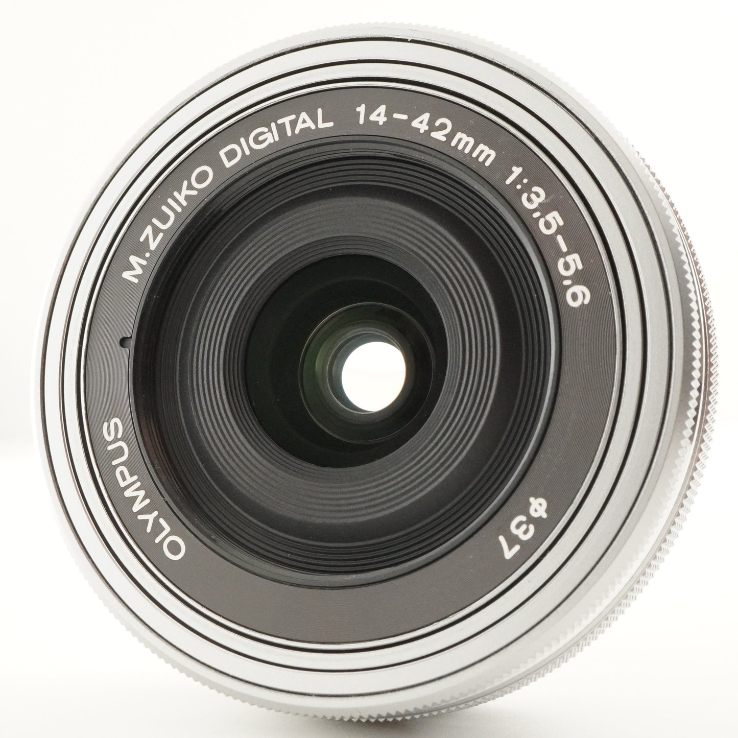[1,111 Shots] OLYMPUS OM-D E-M10 + 14-42mm + Camera Grip ECG-1 from Japan #9957