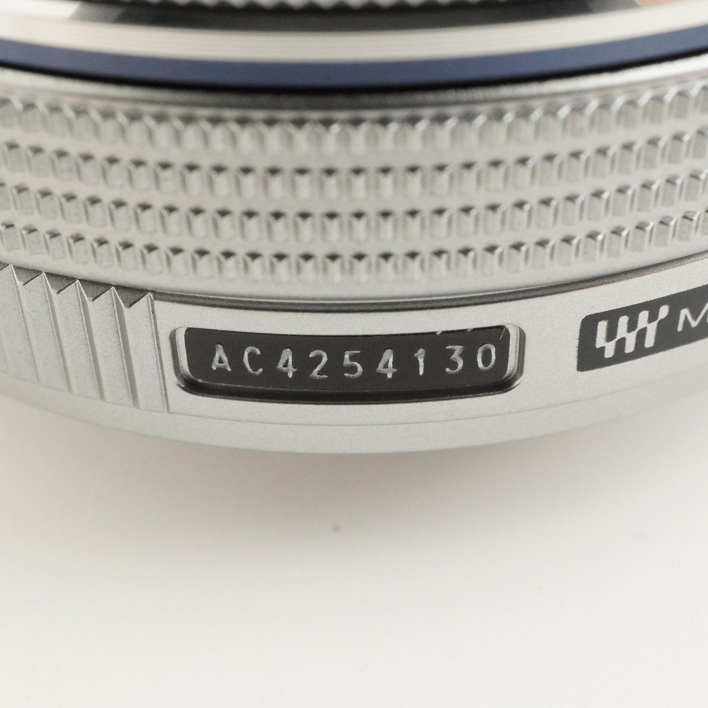 [1,111 Shots] OLYMPUS OM-D E-M10 + 14-42mm + Camera Grip ECG-1 from Japan #9957
