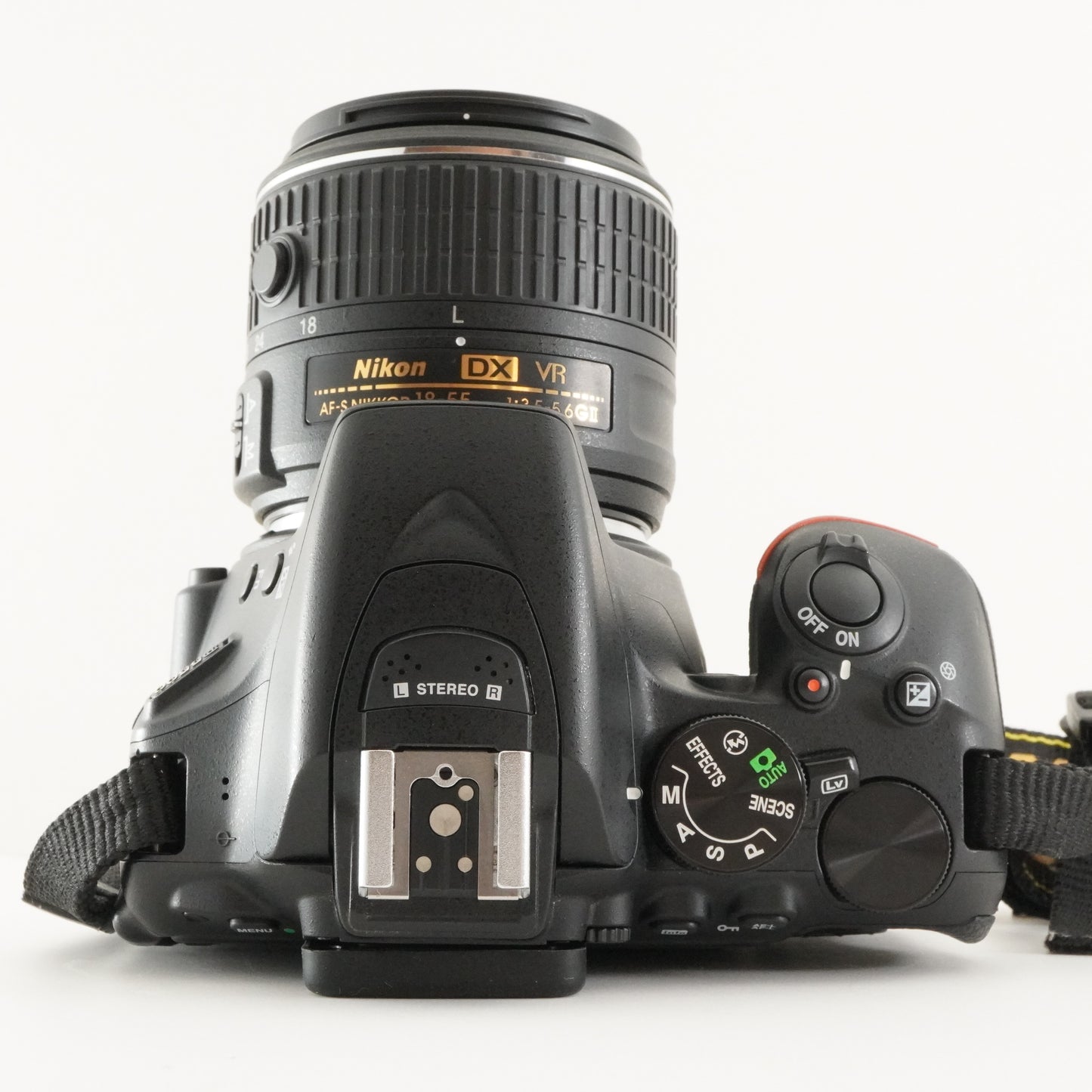 [10,450 Shots] Nikon D5500 + AF-S 18-55mm F3.5-5.6G II VR from Japan #8169