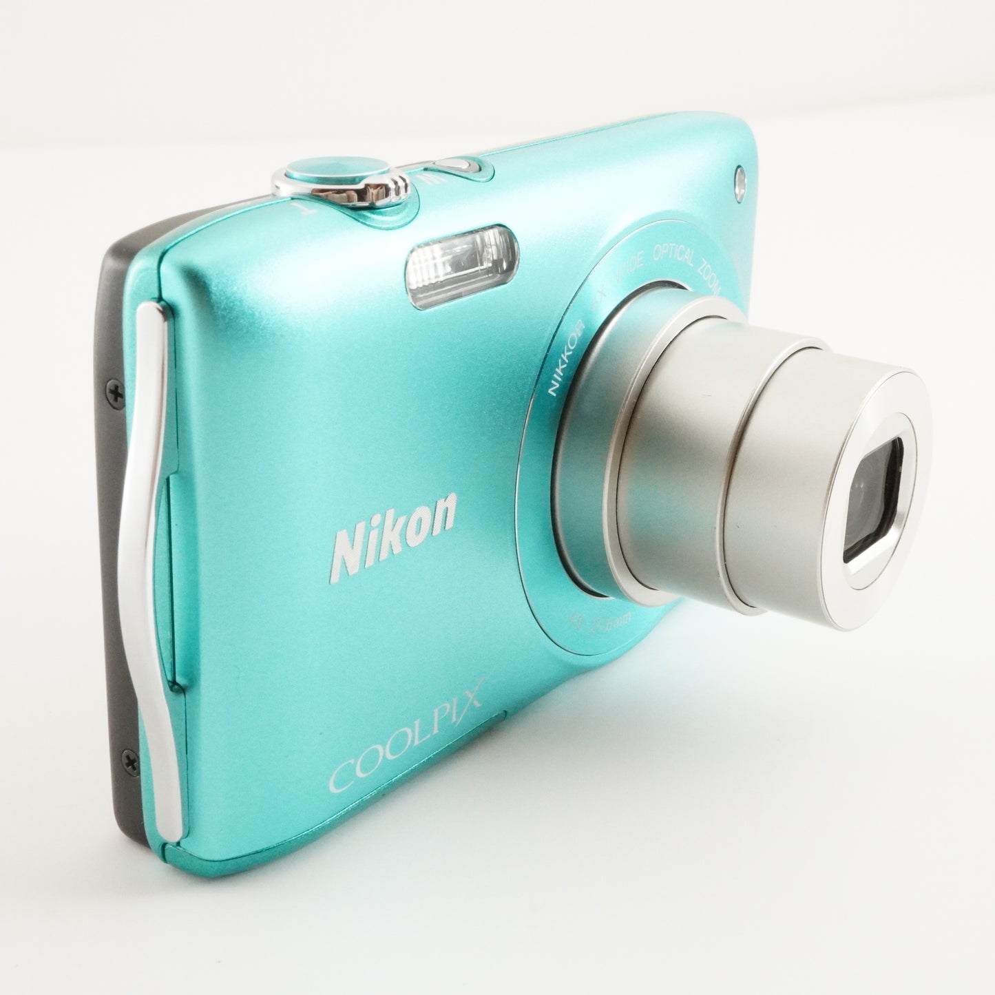 Nikon COOLPIX S3300 Green In Box + 4GB SDHC Card Digital Camera from Japan #3786