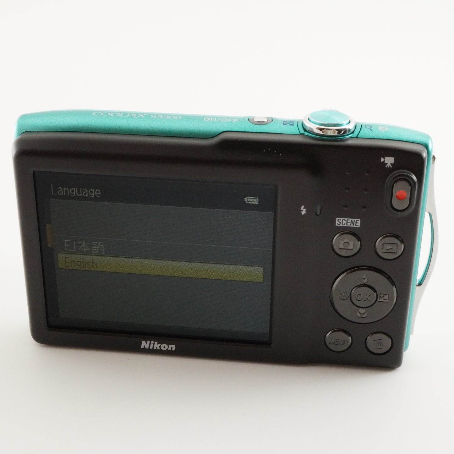 Nikon COOLPIX S3300 Green In Box + 4GB SDHC Card Digital Camera from Japan #3786