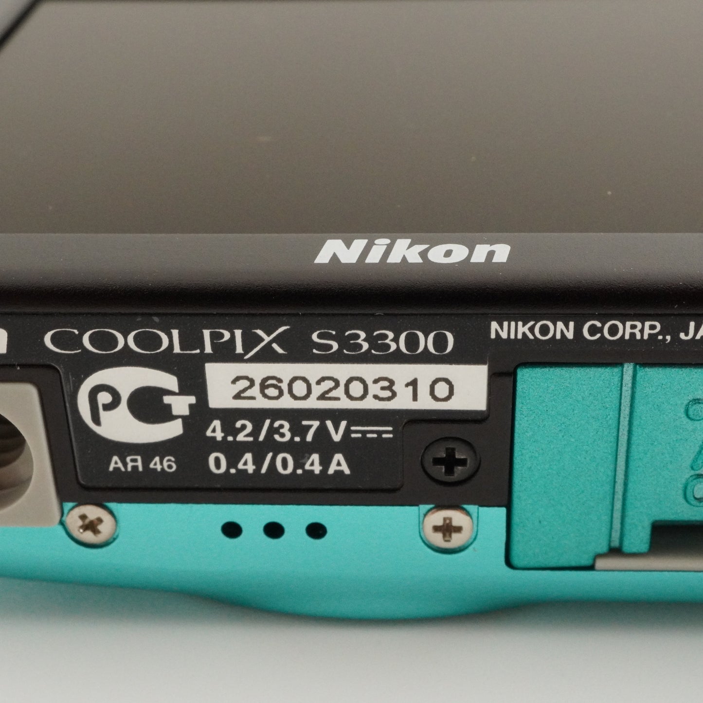 Nikon COOLPIX S3300 Green In Box + 4GB SDHC Card Digital Camera from Japan #3786