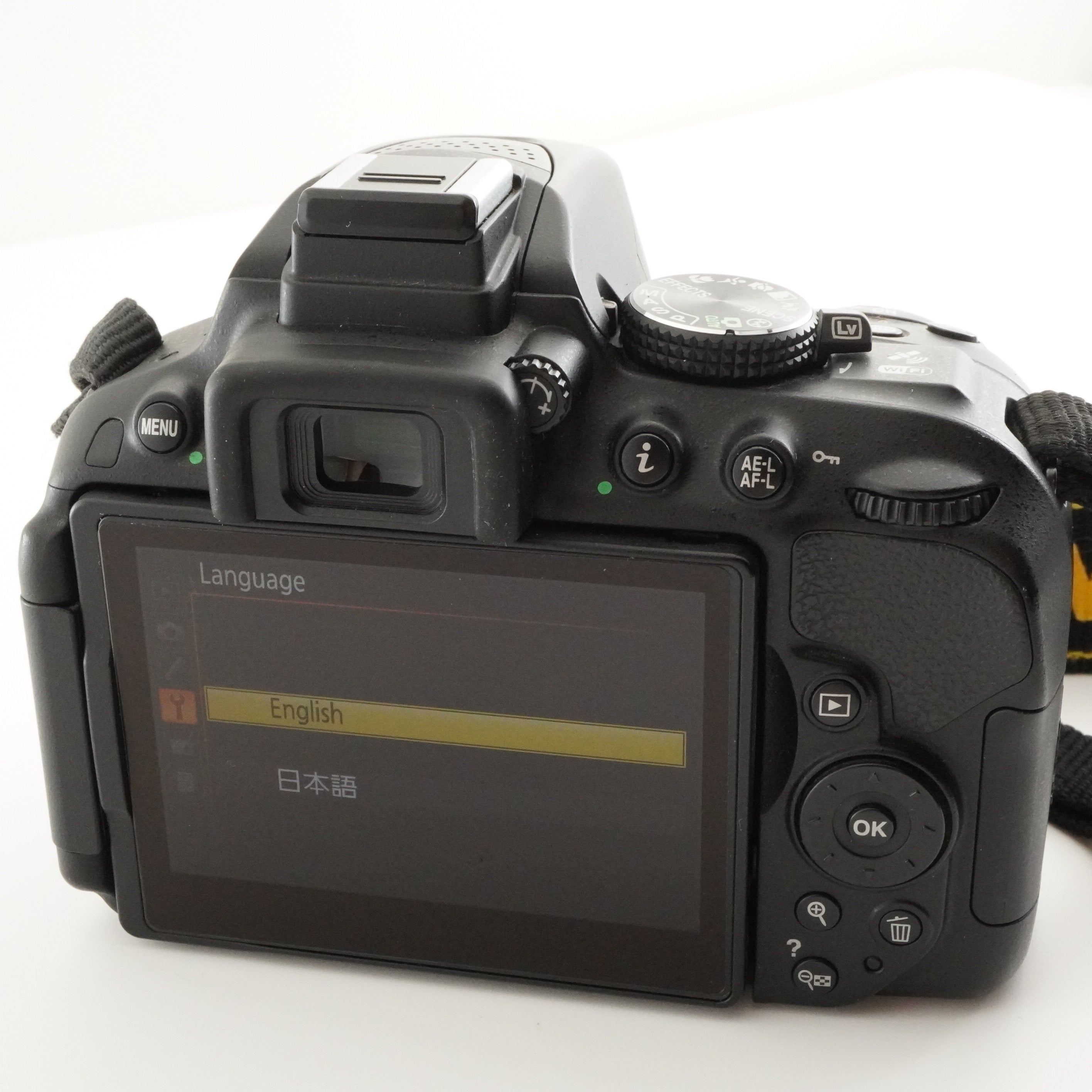 S/C 4,100] Nikon D5300 + AF-S 18-55mm F3.5-5.6 G II VR In Box from