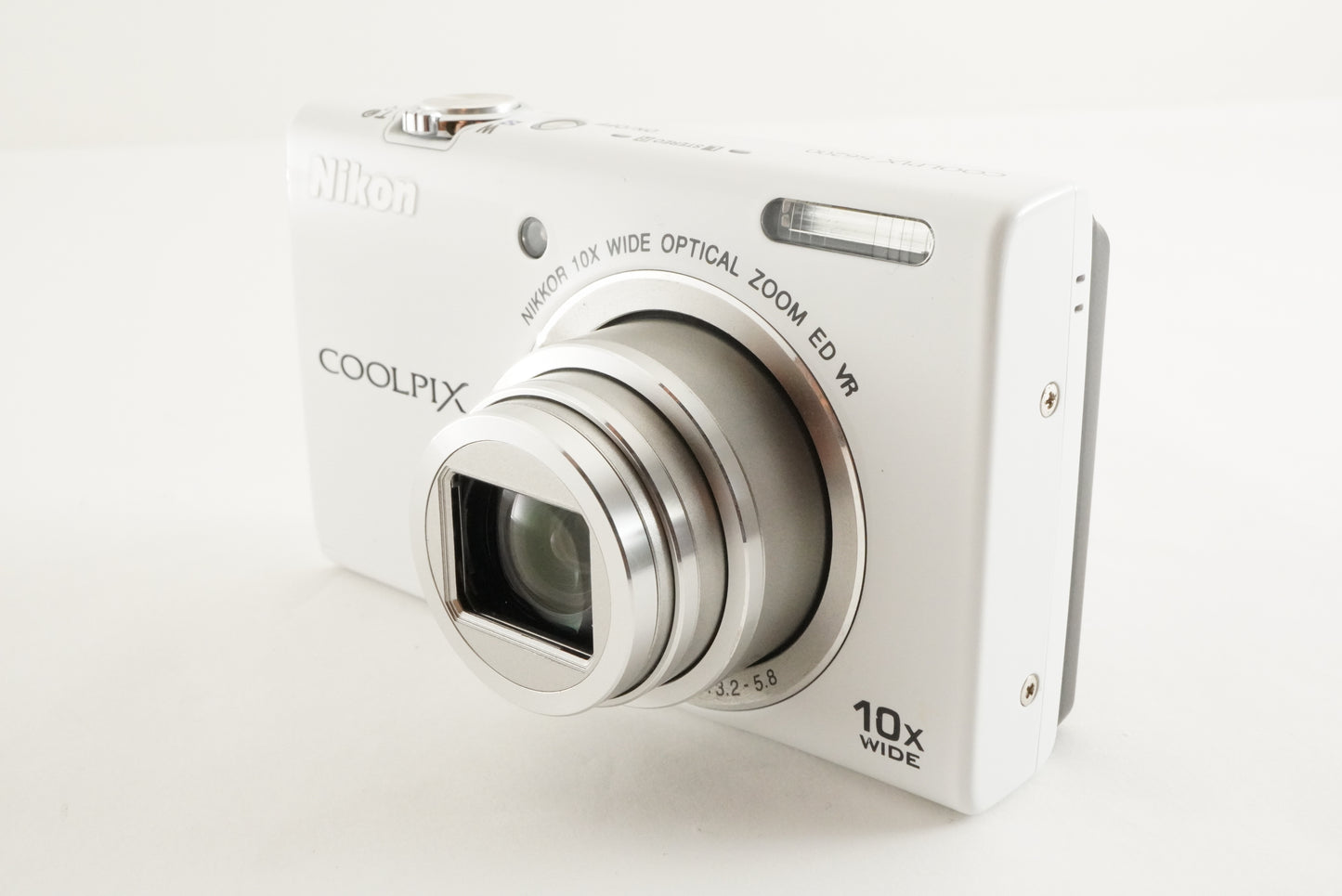 Nikon COOLPIX S6200 White With 4GB SDHC Card Digital Camera from Japan #2055