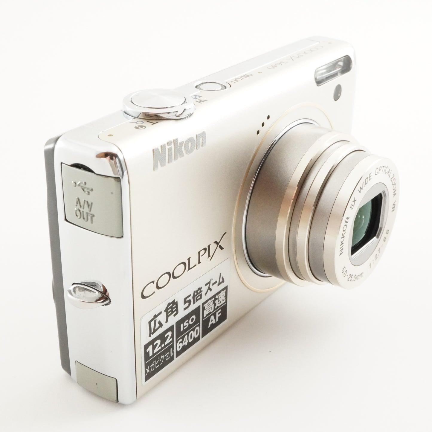 Nikon COOLPIX S640 Silver With 4GB SDHC Card Digital Camera from Japan #4047