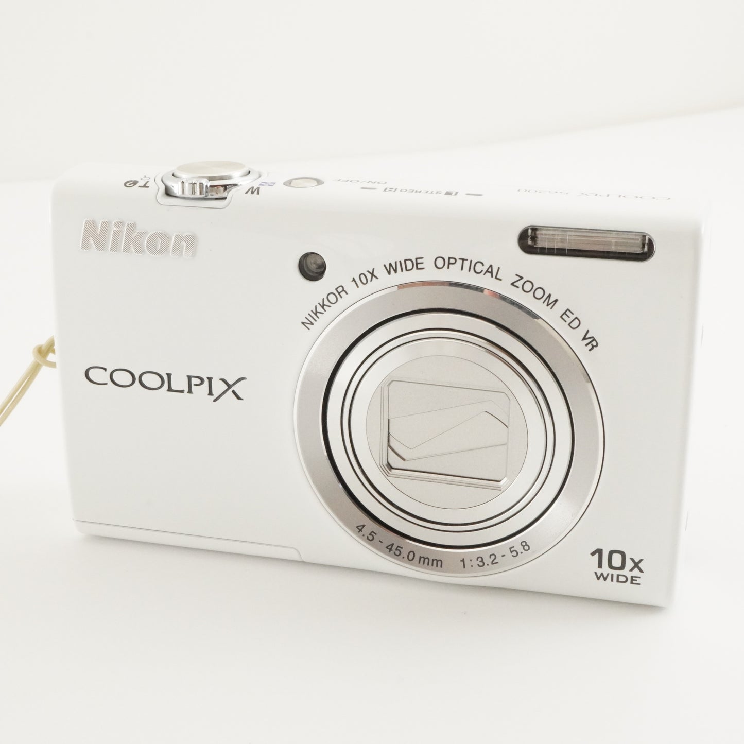 Nikon COOLPIX S6200 White With 4GB SDHC Card Digital Camera from Japan #3995