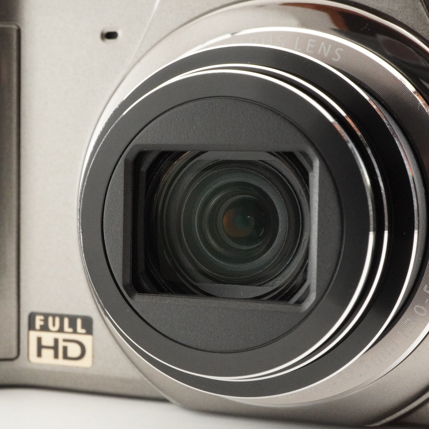 OLYMPUS SZ-20 Silver With 4GB SDHC Card Digital Camera from Japan #5645
