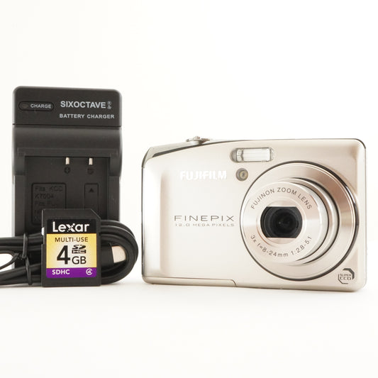 FUJIFILM FINEPIX F50fd Silver With 4GB SDHC Card Digital Camera from Japan #2759