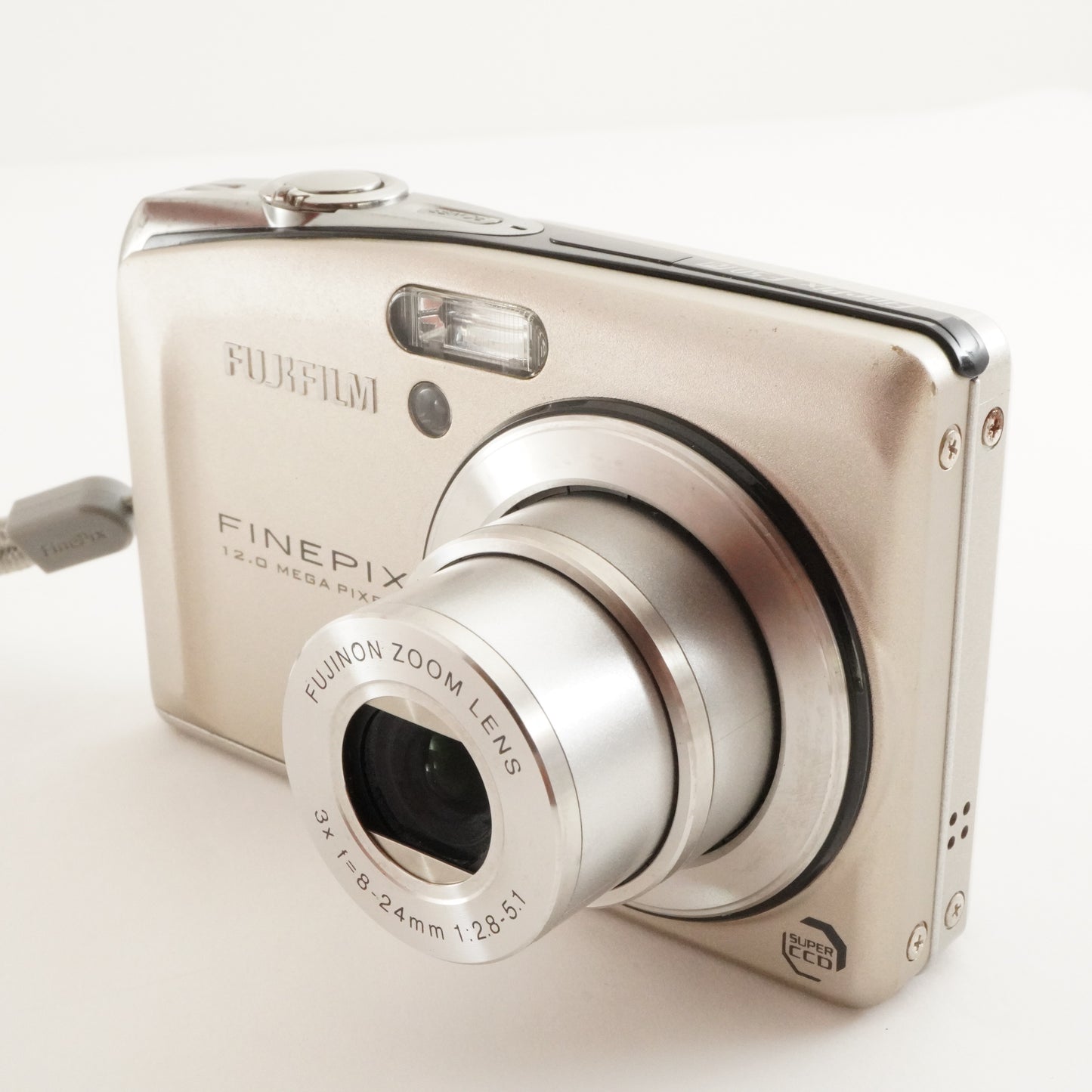 FUJIFILM FINEPIX F50fd Silver In Box With 4GB SDHC Card from Japan #2753