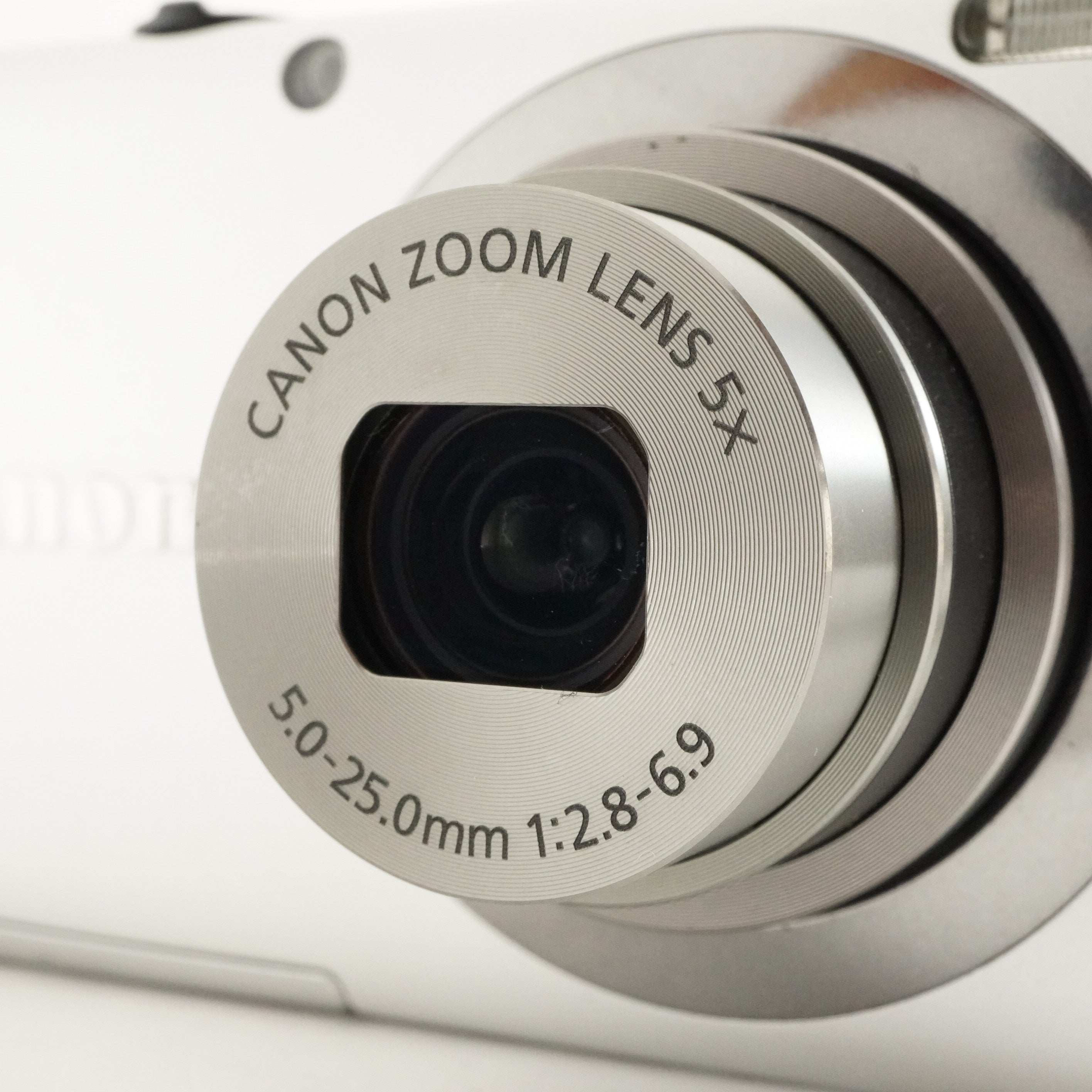 Canon PowerShot A2300 Silver With 4GB SDHC Card Digital Canon PowerShot A2300 Silver With 4GB SDHC Card Digital
