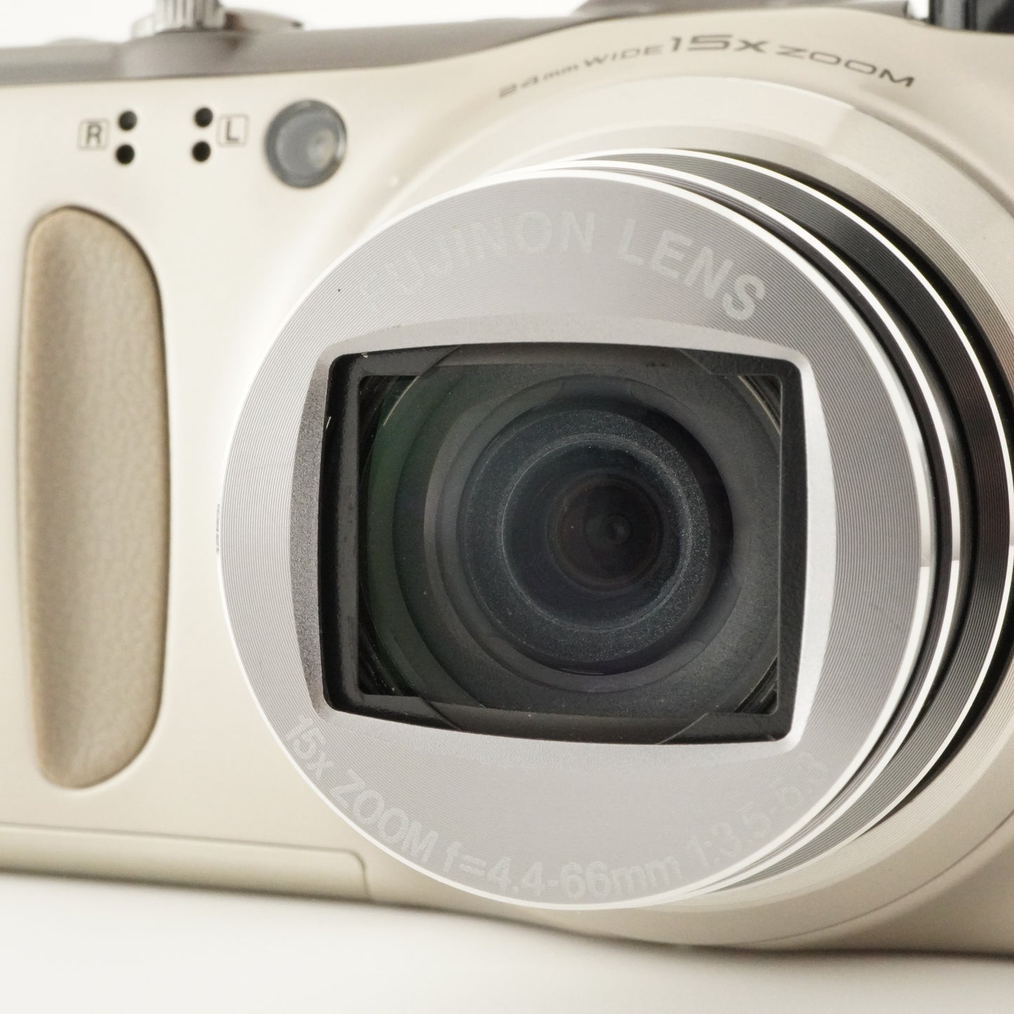 FUJIFILM FINEPIX F600 EXR Gold + 4GB SDHC Card Digital Camera from Japan #6921