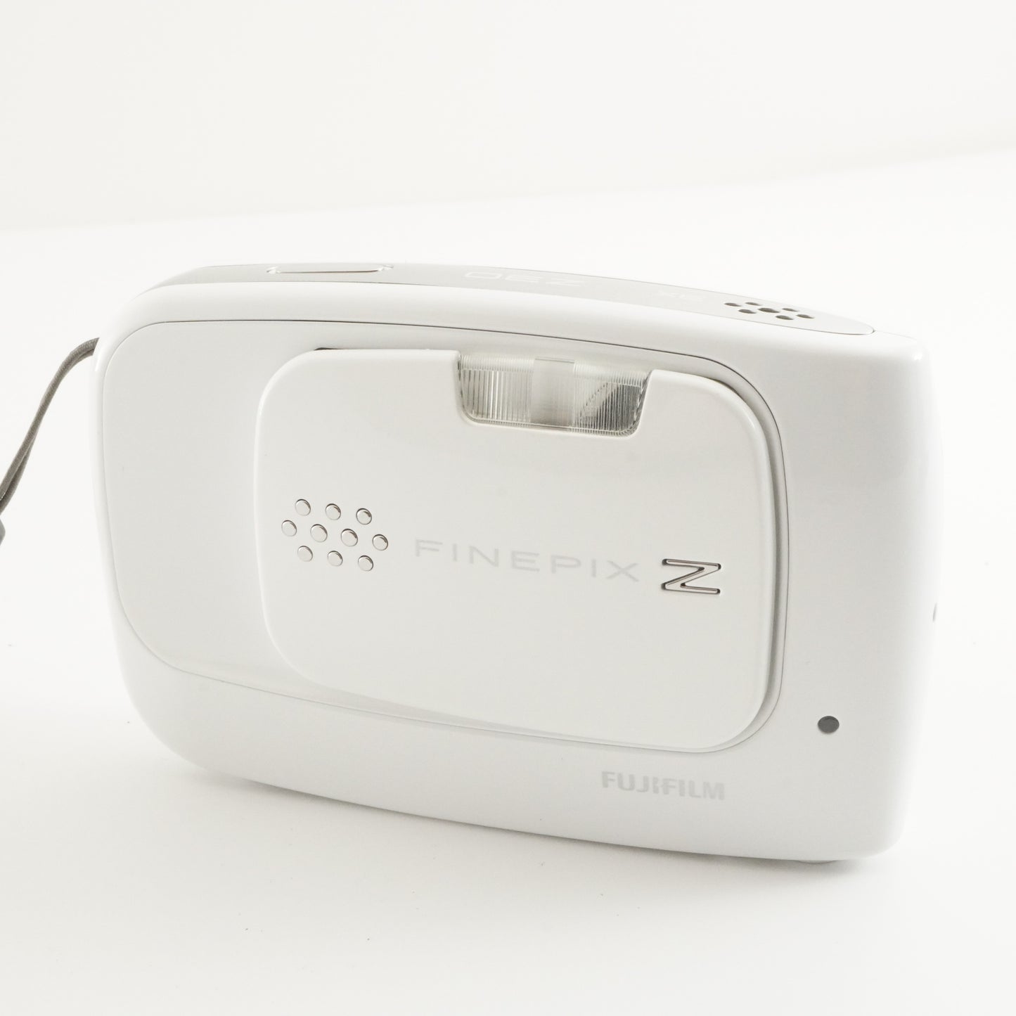 FUJIFILM FINEPIX Z30 White In Box With 4GB SDHC Card from Japan #4543