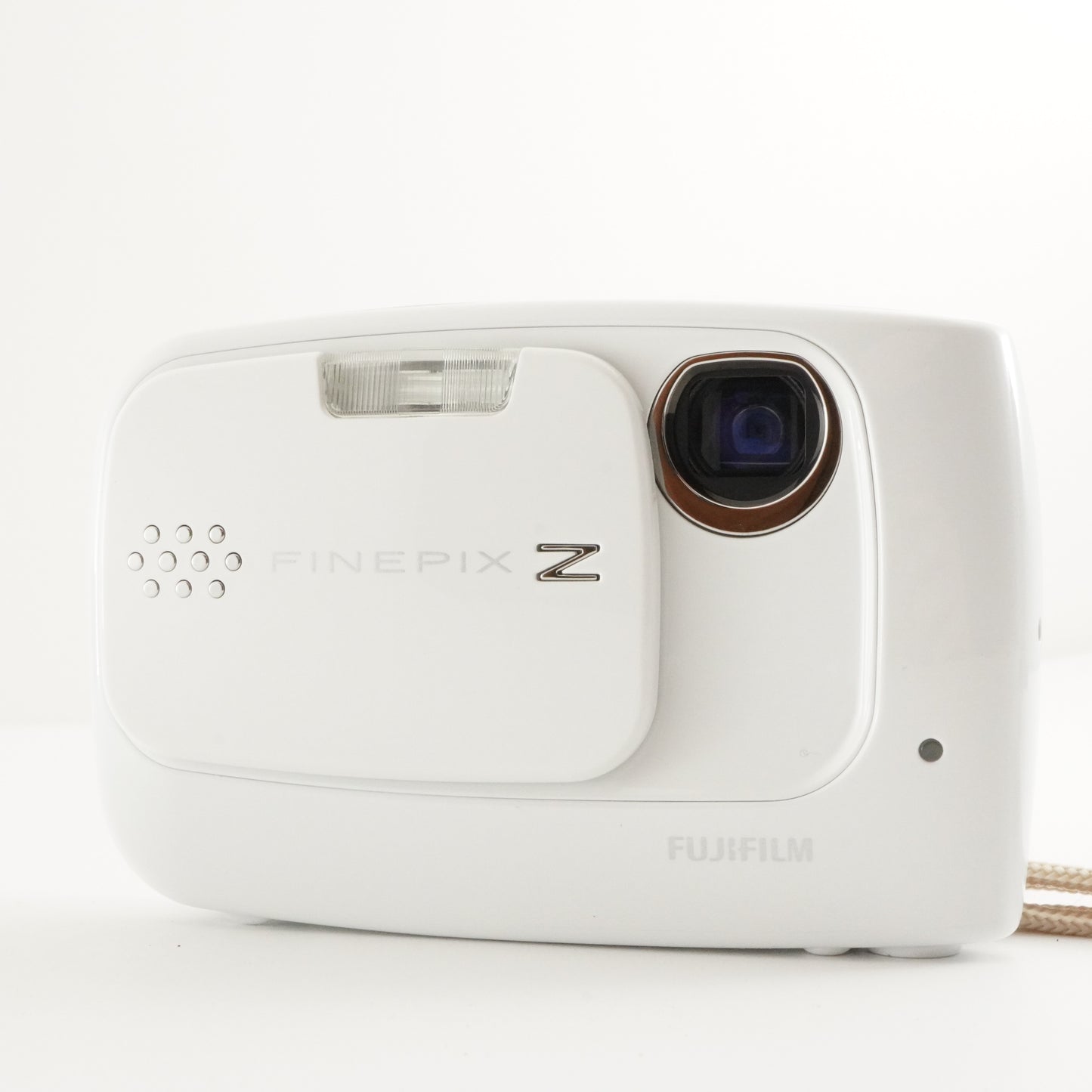 FUJIFILM FINEPIX Z30 White In Box With 4GB SDHC Card from Japan #4543