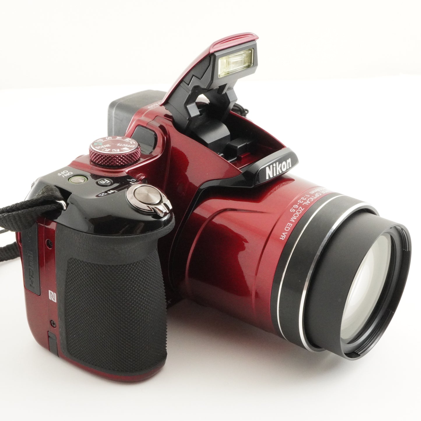 Nikon COOLPIX P610 Red In Box With 4GB SDHC Card from Japan #5921