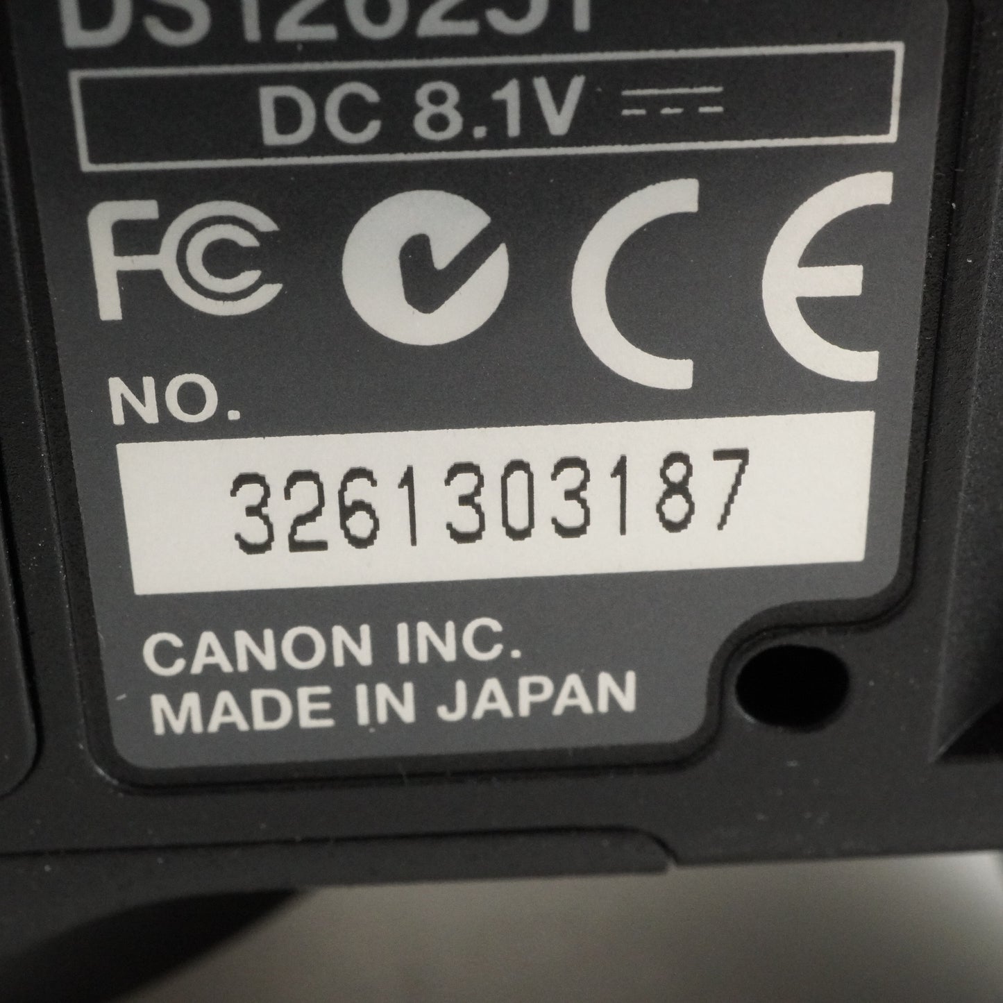 [4,463 Shots] Canon EOS 7D + Battery Grip BG-E7 DSLR Camera from Japan #7487