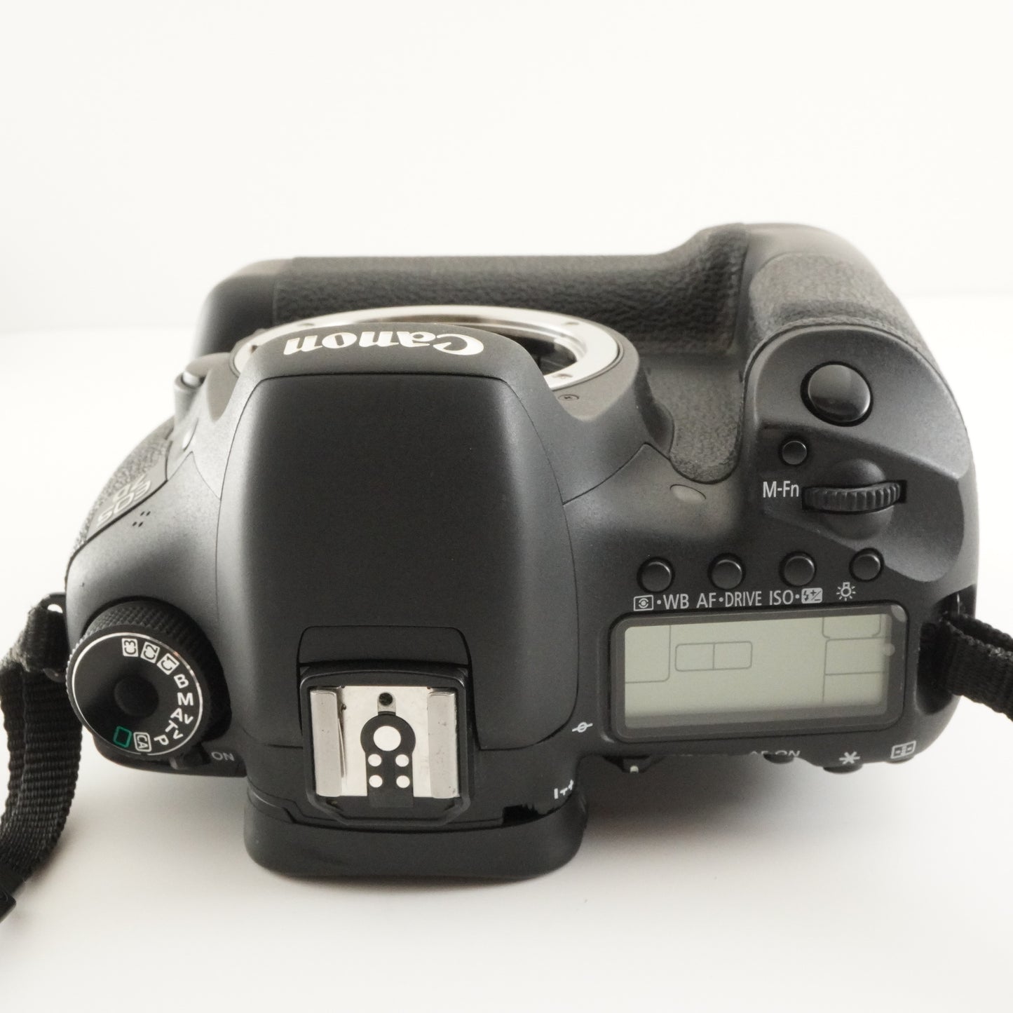 [4,463 Shots] Canon EOS 7D + Battery Grip BG-E7 DSLR Camera from Japan #7487