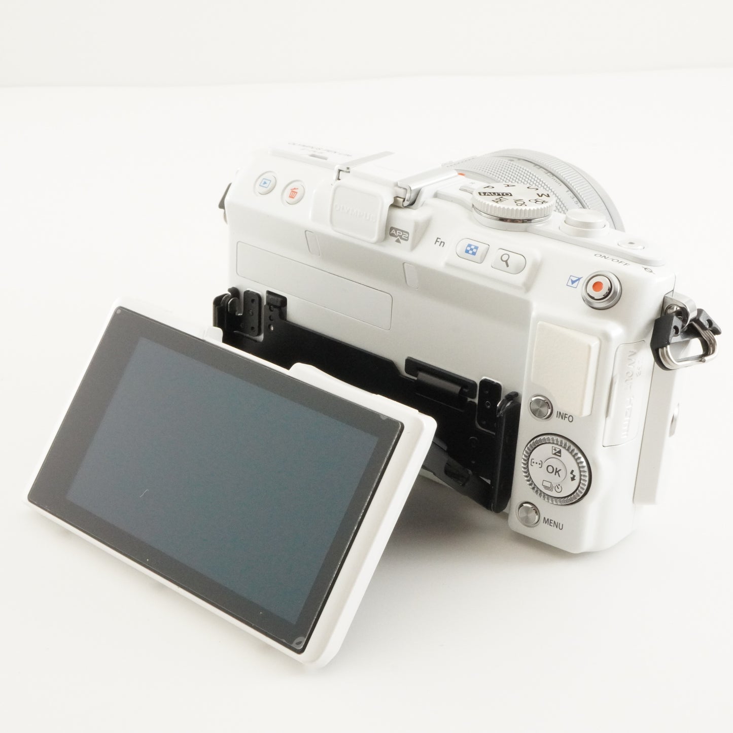 [Only 984 Shots] OLYMPUS PEN Lite E-PL6 White + 14-42mm In Box from Japan #7502