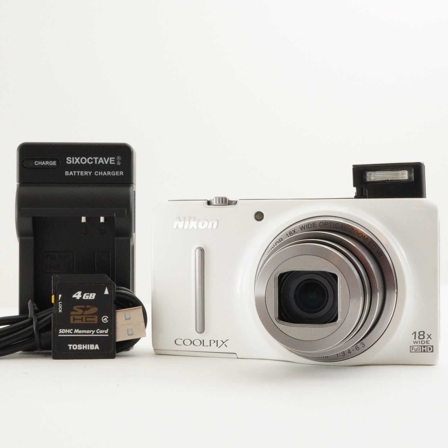 Nikon COOLPIX S9400 White With 4GB SDHC Card Digital Camera from Japan #3131