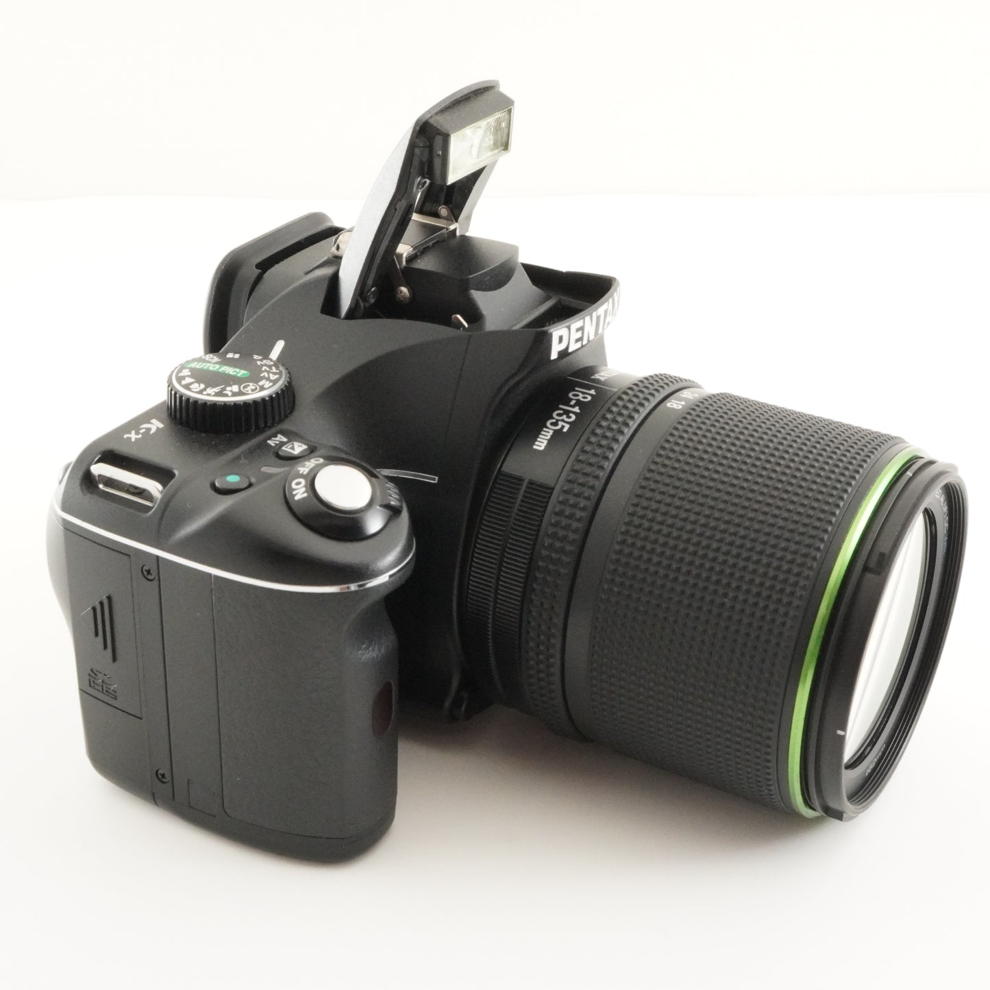 [6,956 Shots] PENTAX K-x + smc PENTAX-DA 18-135mm DSLR Camera from Japan #5903