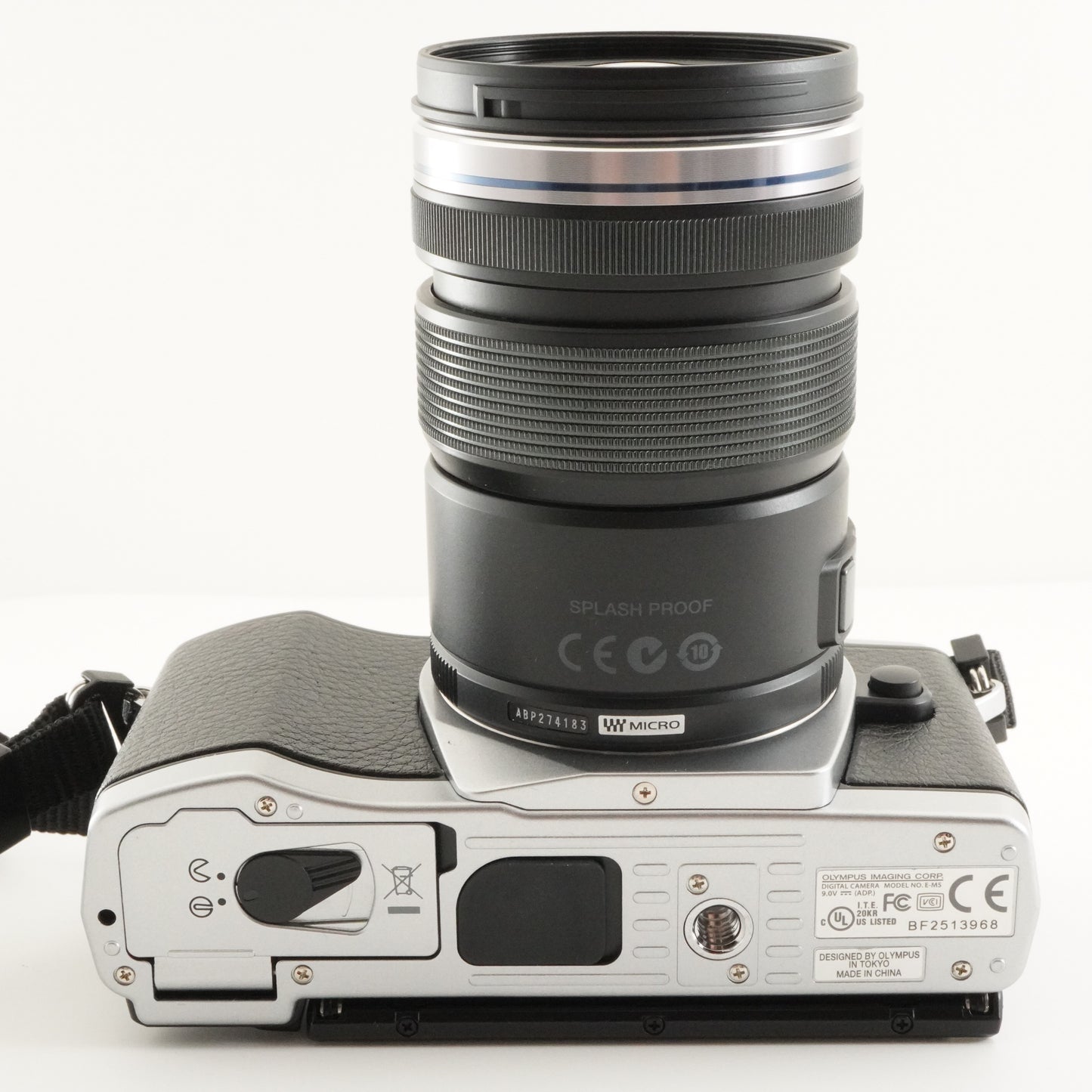 [Only 82 Shots] OLYMPUS OM-D E-M5 Silver + 12-50mm EZ In Box from Japan #7327