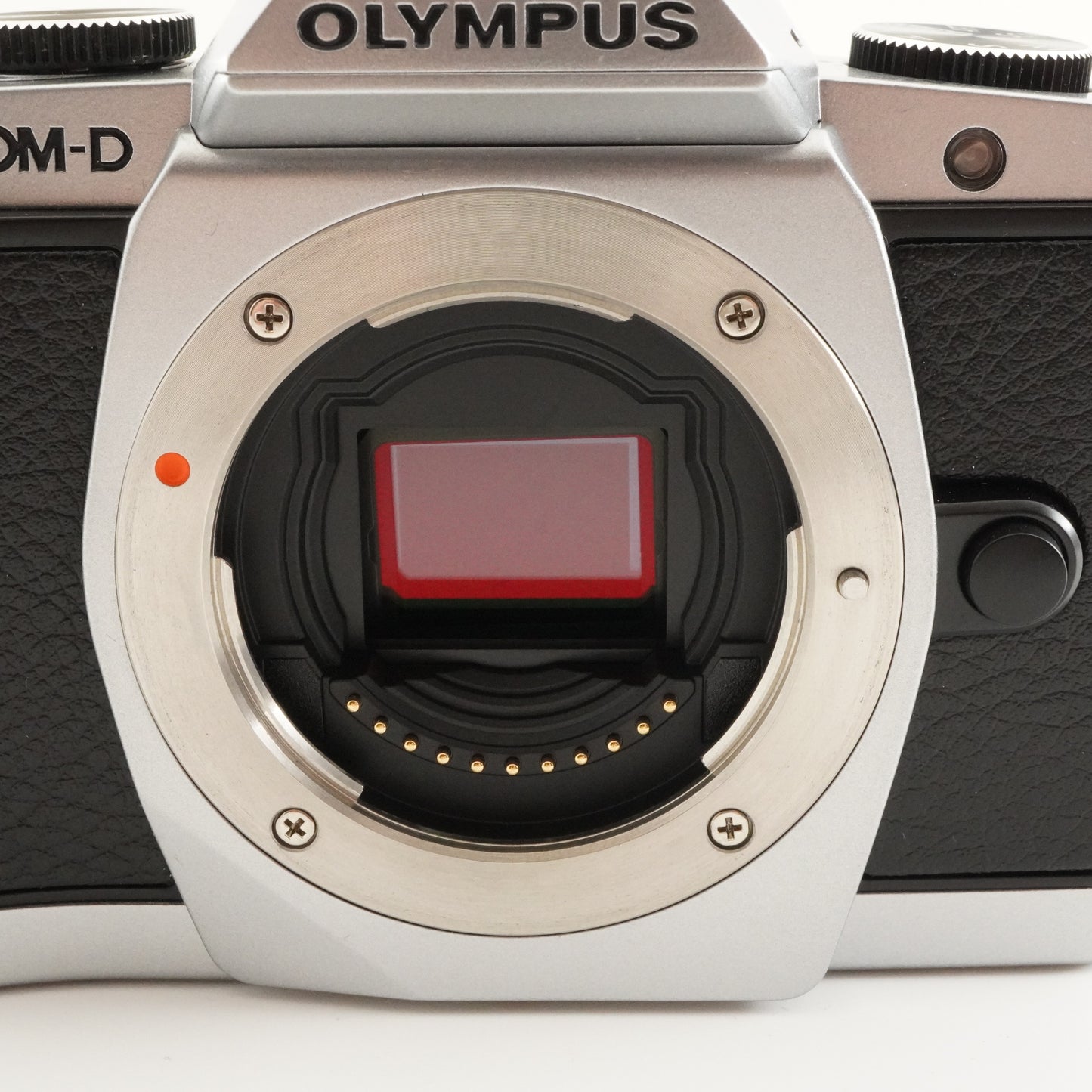[Only 82 Shots] OLYMPUS OM-D E-M5 Silver + 12-50mm EZ In Box from Japan #7327