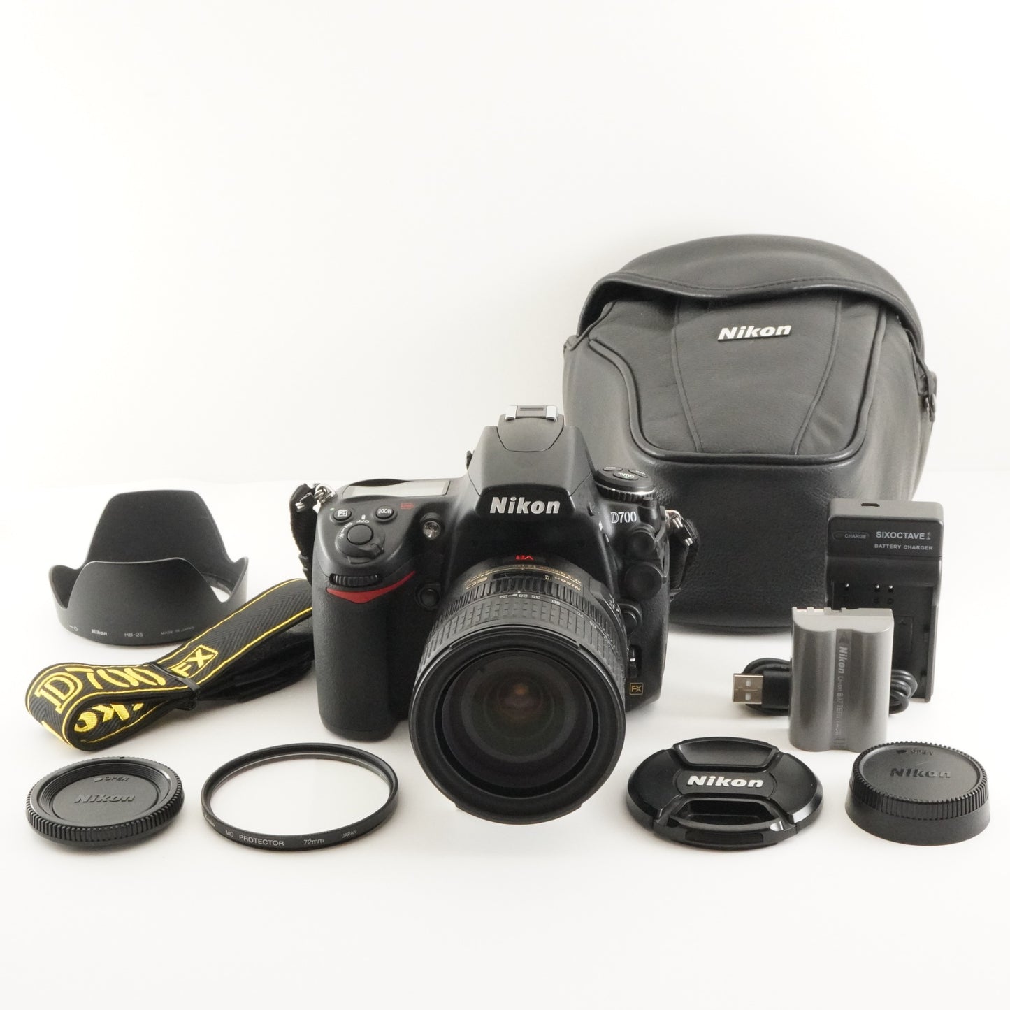 [Only 783 Shots] Nikon D700 + AF-S 24-120mm VR + With Case from Japan #7584
