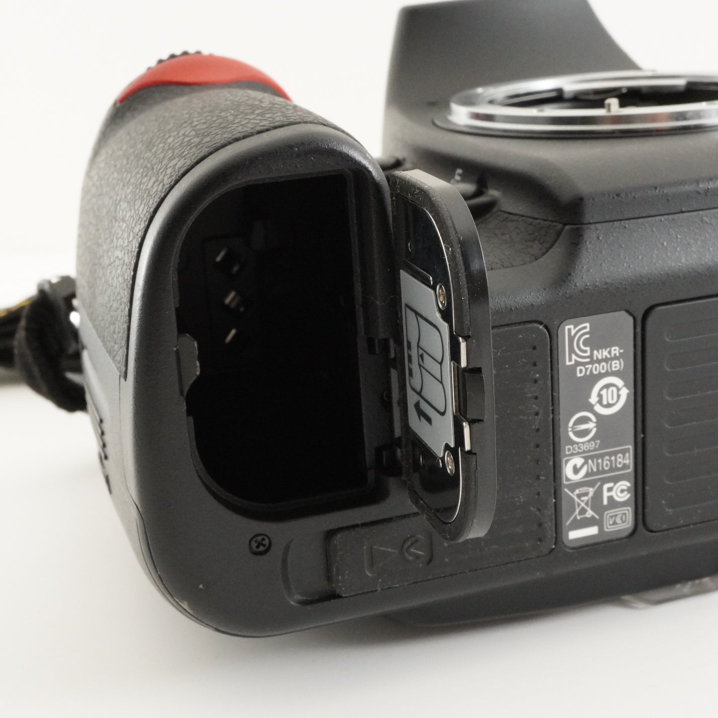 [Only 783 Shots] Nikon D700 + AF-S 24-120mm VR + With Case from Japan #7584