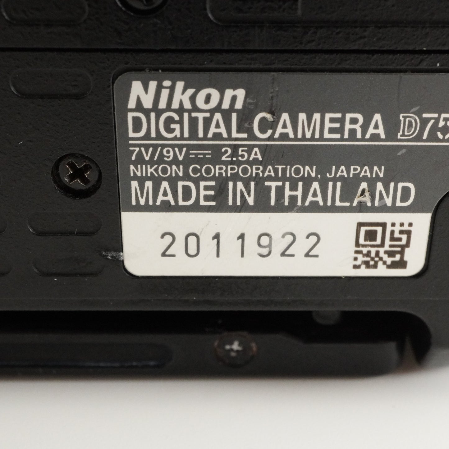 [Only 834 Shots] Nikon D7500 In Box +32GB SDHC Card DSLR Camera from Japan #7471