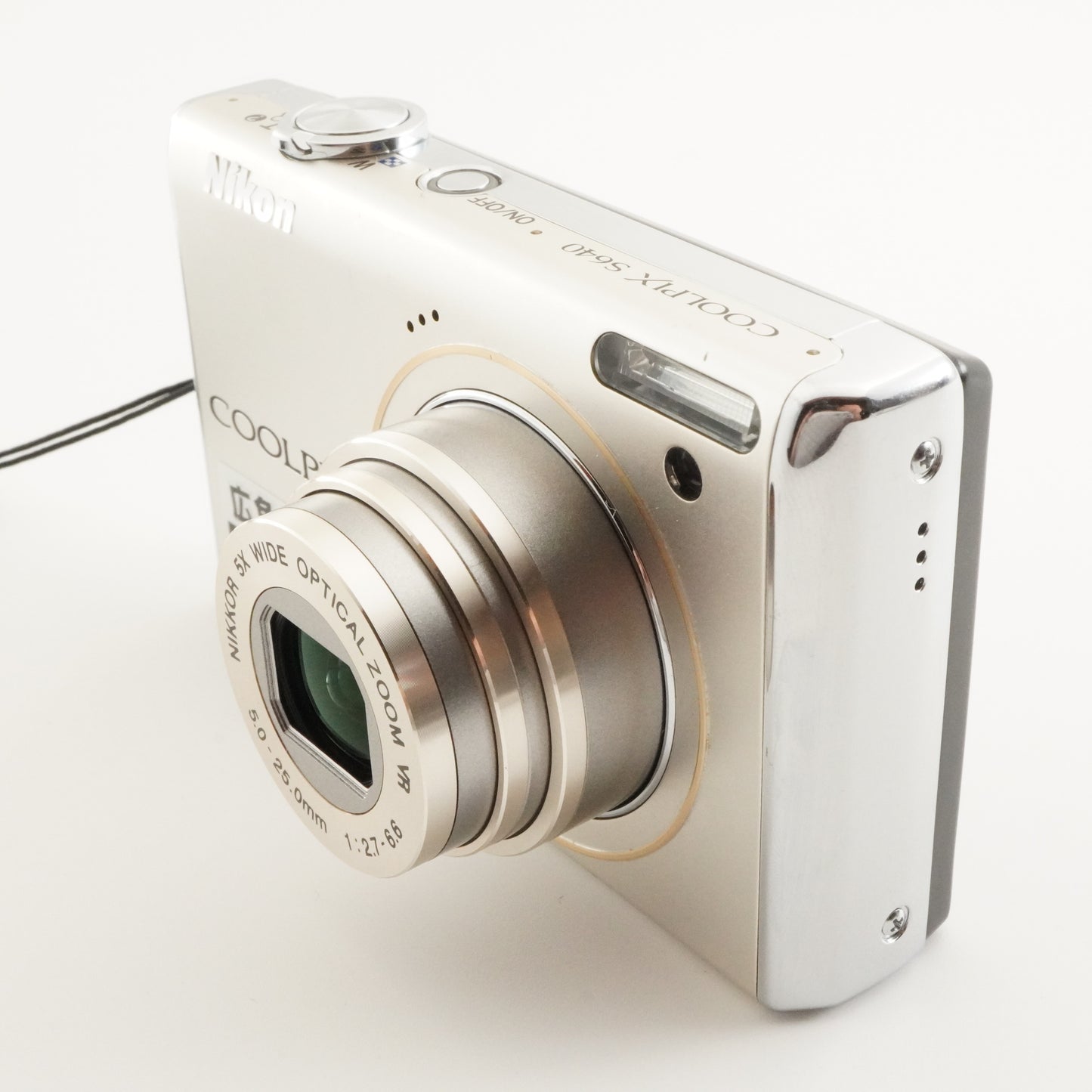 Nikon COOLPIX S640 Silver In Box + 4GB SDHC Card Digital Camera from Japan #6228