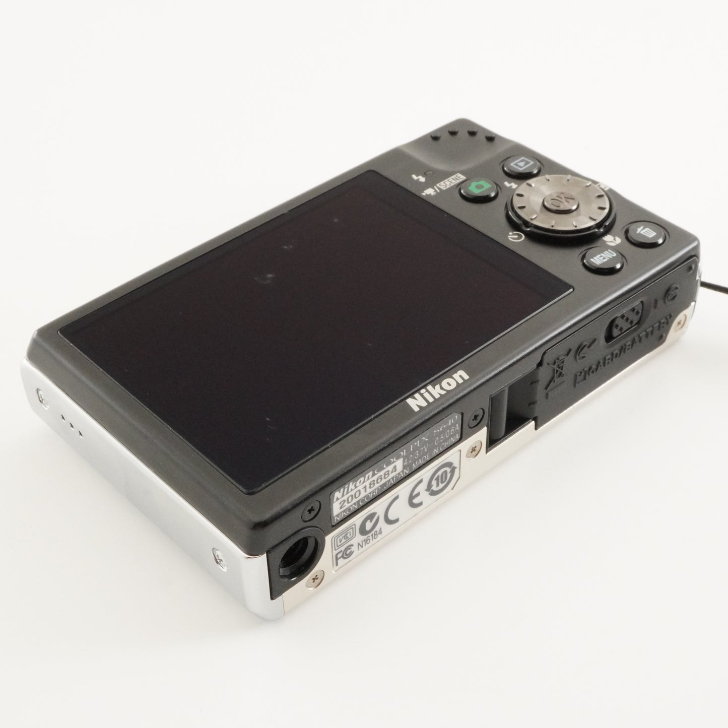 Nikon COOLPIX S640 Silver In Box + 4GB SDHC Card Digital Camera from Japan #6228