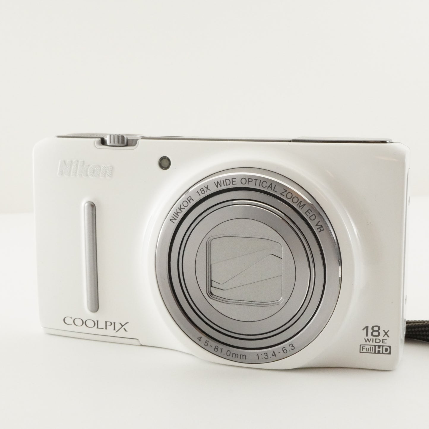 Nikon COOLPIX S9400 White With 4GB SDHC Card Digital Camera from Japan #6157