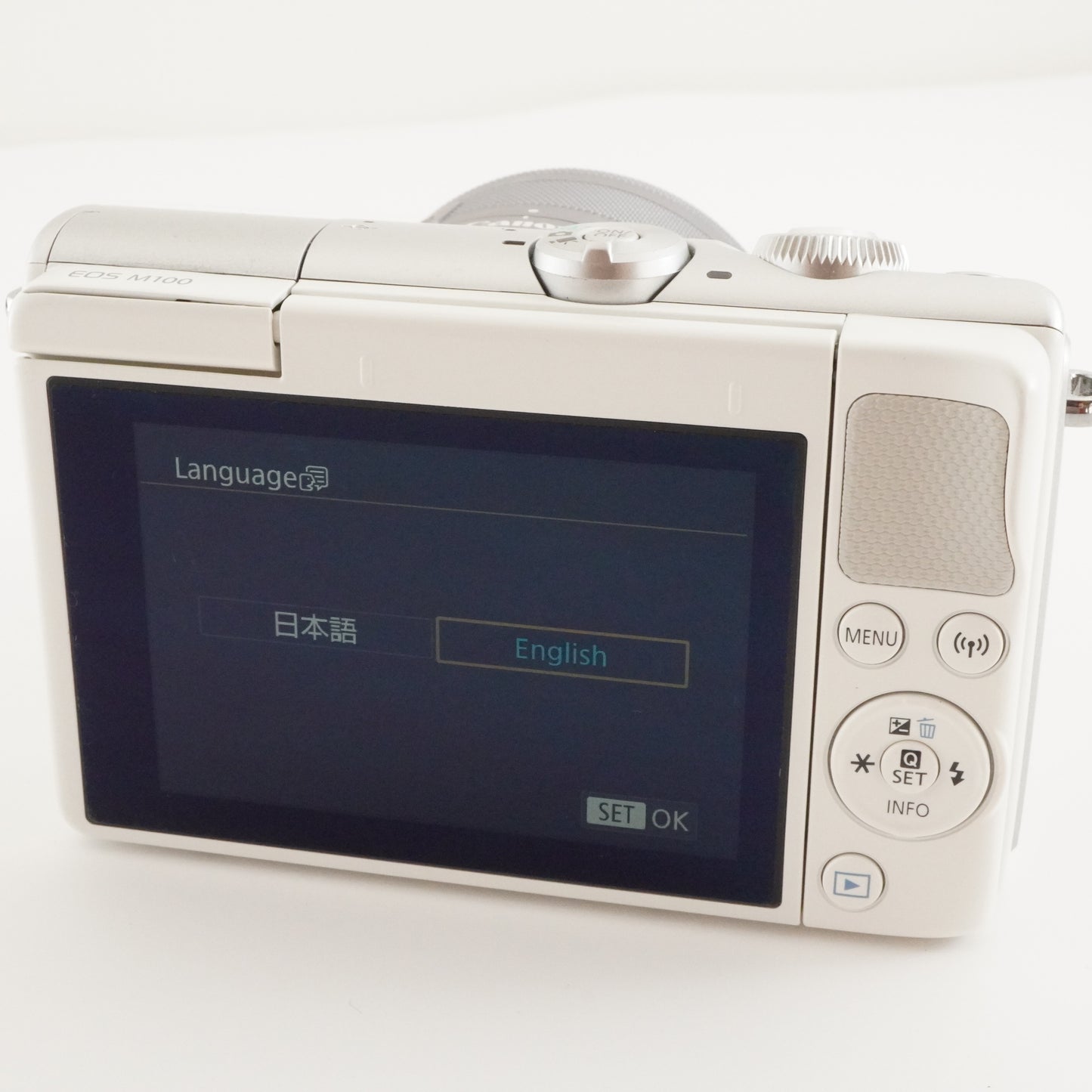 Canon EOS M100 White + EF-M 15-45mm IS STM + EF-EOS M + 16GB SD from Japan #2840