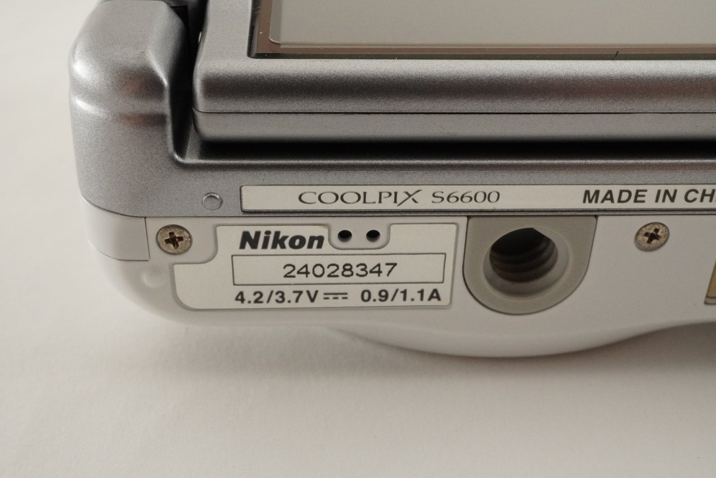 Nikon COOLPIX S6600 White With 4GB SDHC Card Digital Camera from Japan #1847