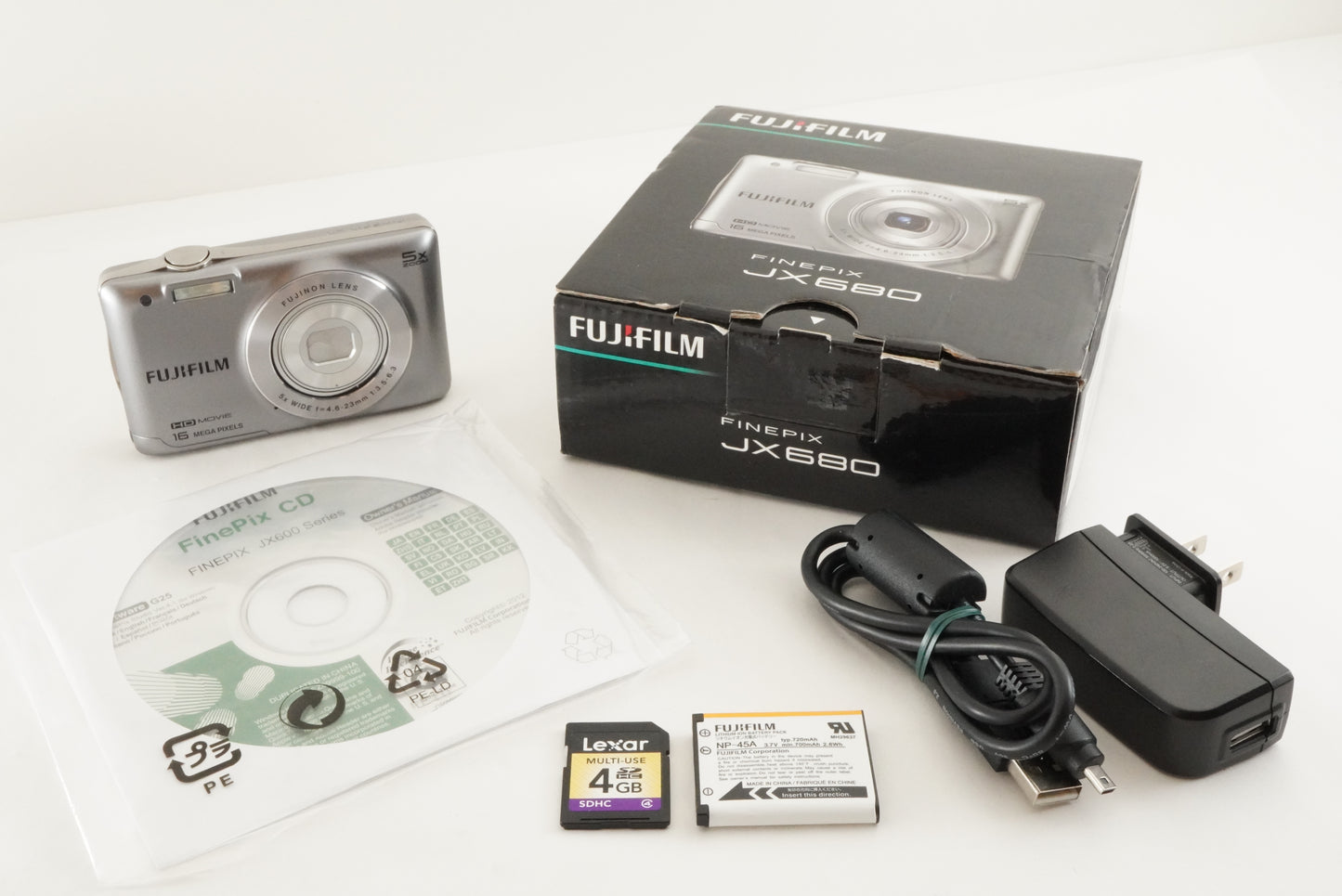 FUJIFILM FINEPIX JX680 Silver In Box With 4GB SDHC Card from Japan #1950