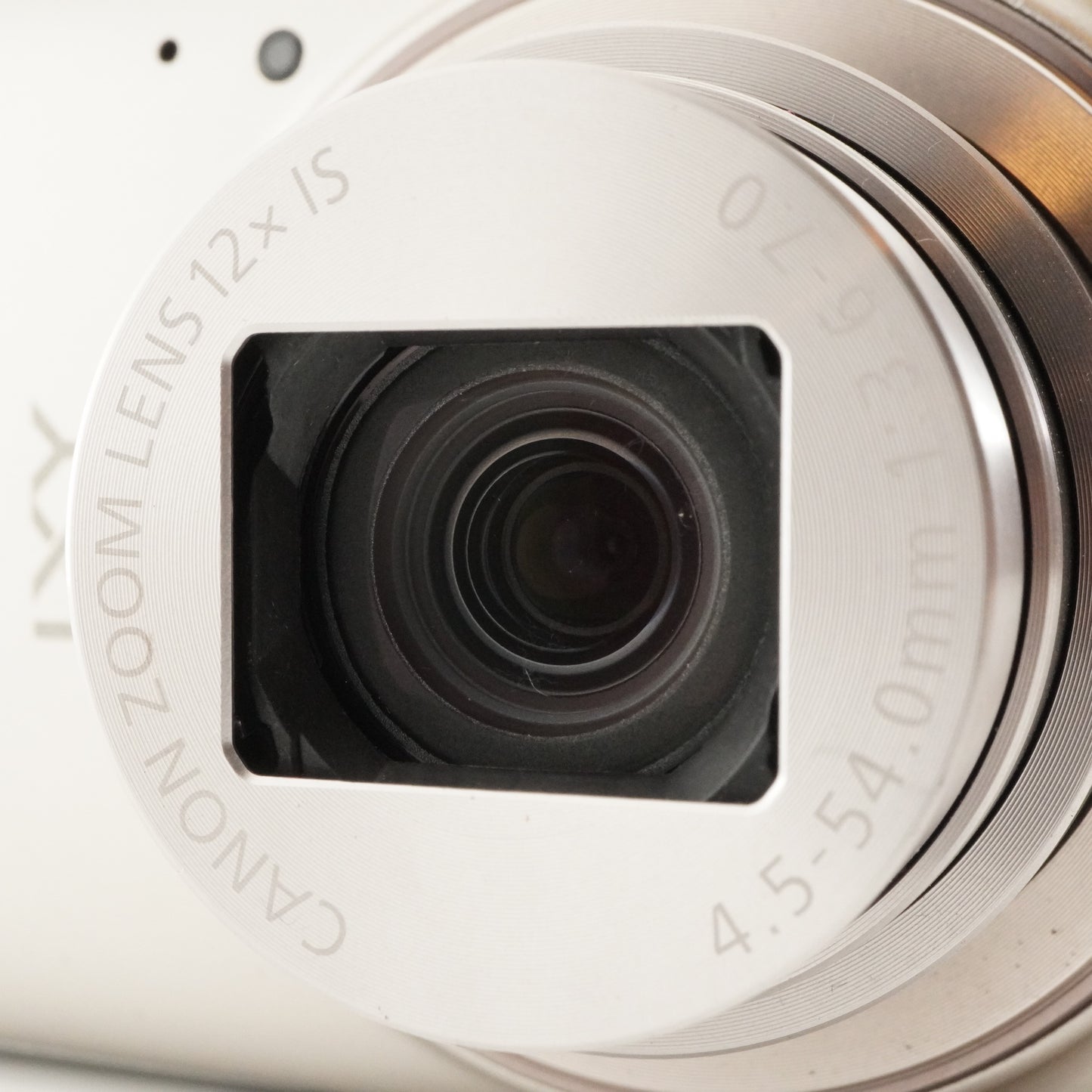 Canon IXY 650 Silver With 4GB SDHC Card from Japan #6799