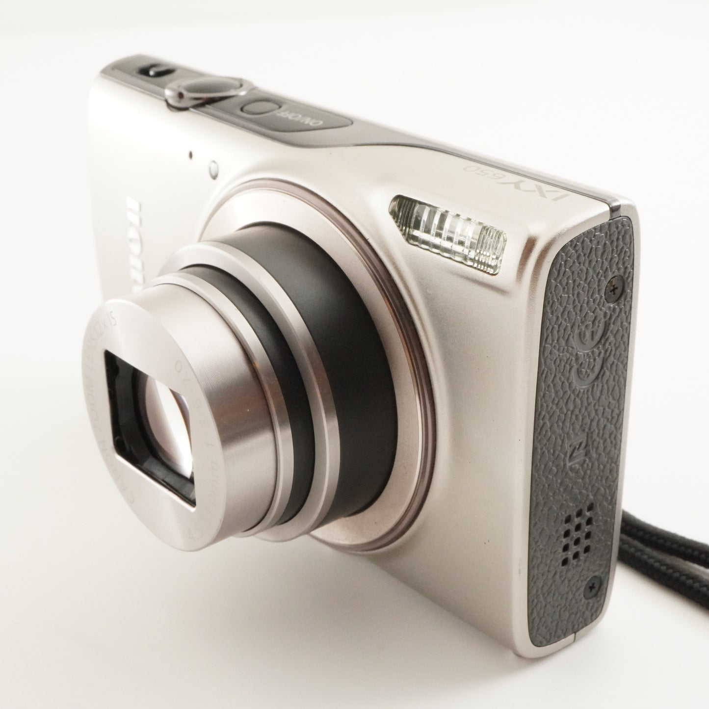 Canon IXY 650 Silver With 4GB SDHC Card from Japan #6799