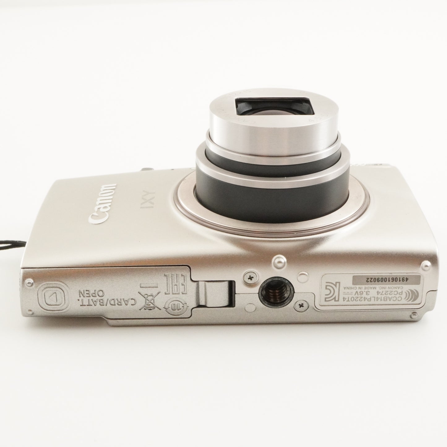 Canon IXY 650 Silver With 4GB SDHC Card from Japan #6799
