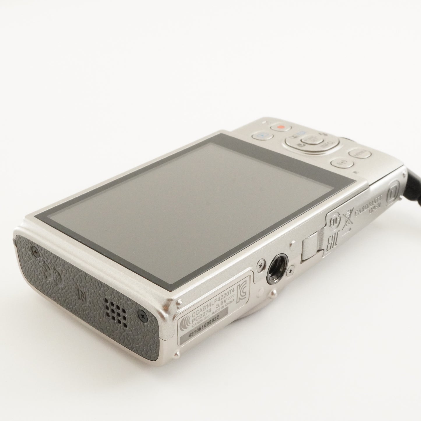 Canon IXY 650 Silver With 4GB SDHC Card from Japan #6799
