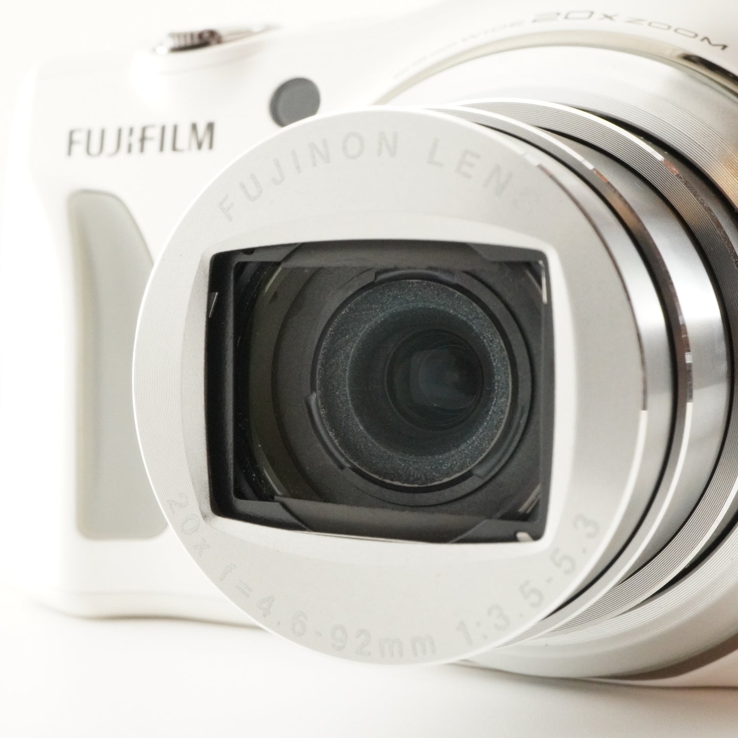 FUJIFILM Finepix F800 EXR White With 4GB SDHC Card from Japan #6529