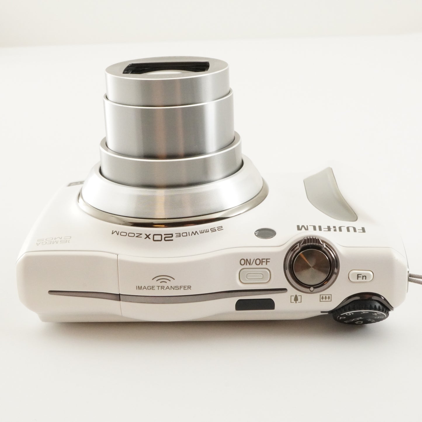 FUJIFILM Finepix F800 EXR White With 4GB SDHC Card from Japan #6529
