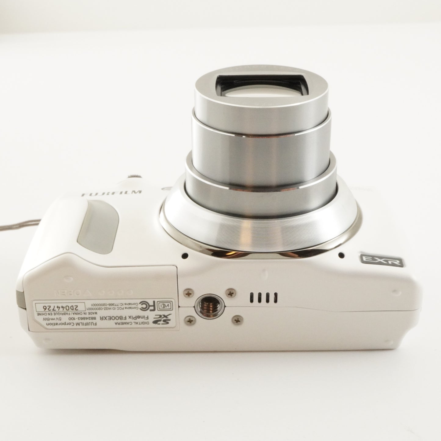 FUJIFILM Finepix F800 EXR White With 4GB SDHC Card from Japan #6529